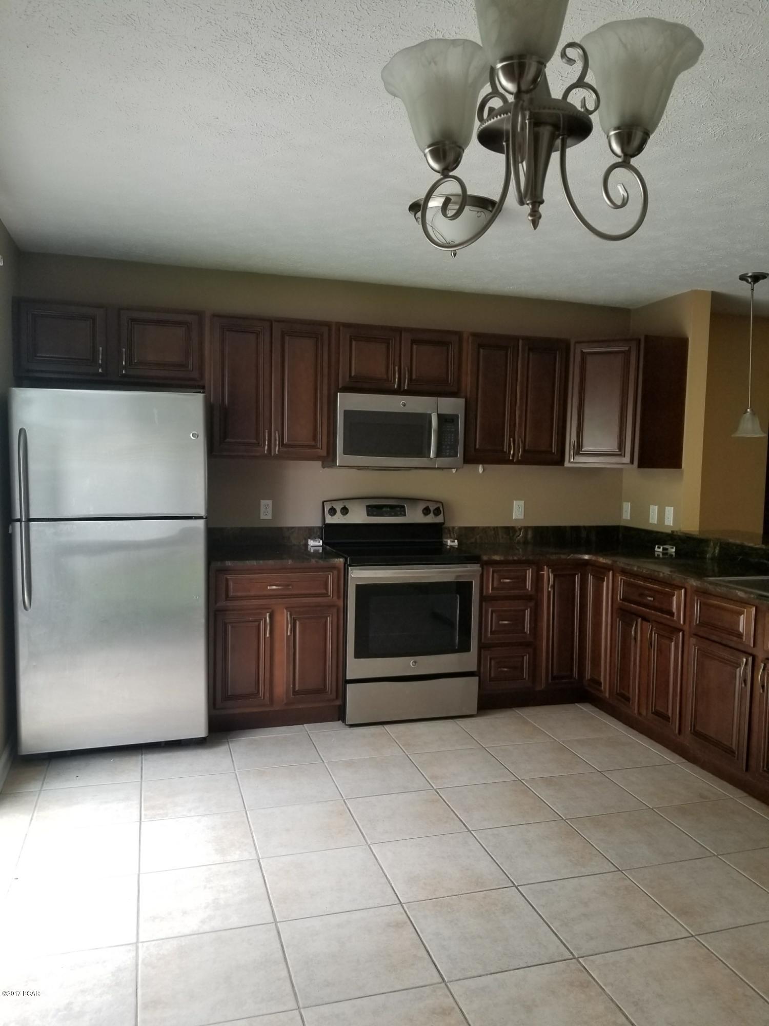 [No Recorded Subdiv] - Residential Lease