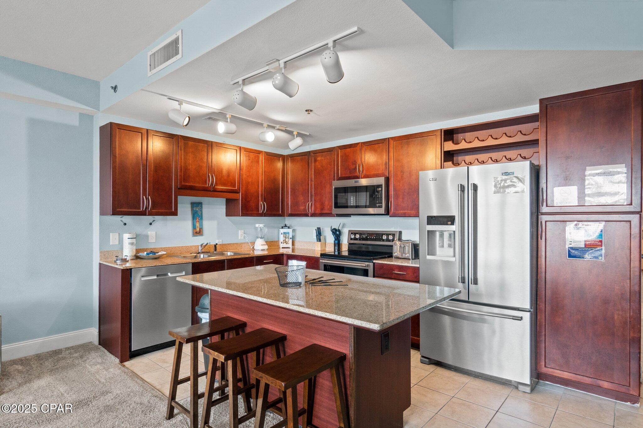 Laketown Wharf - Residential