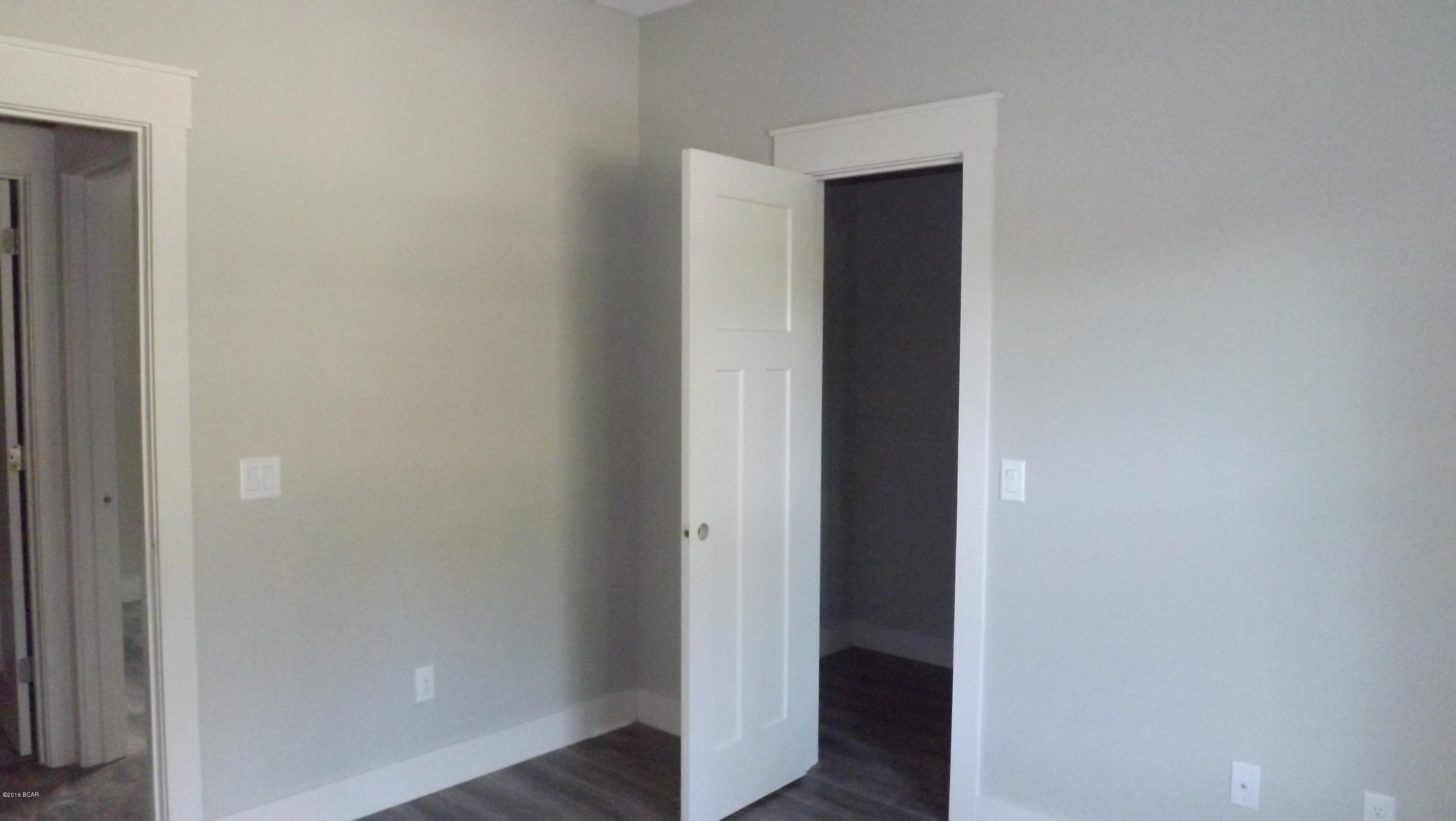 Shoreline Estates - Residential