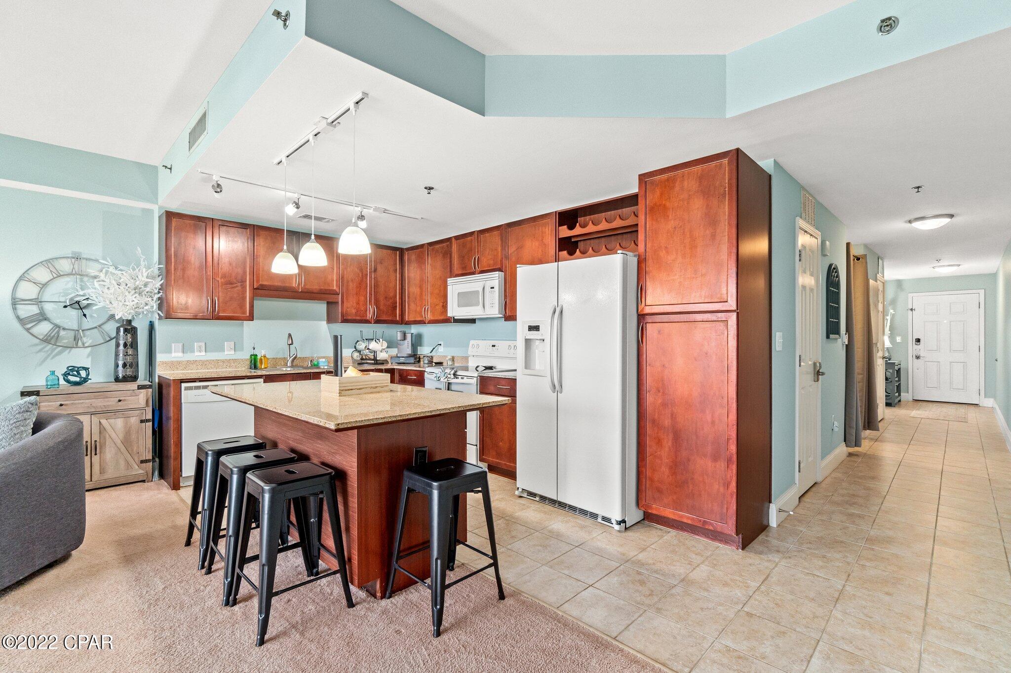 Laketown Wharf - Residential