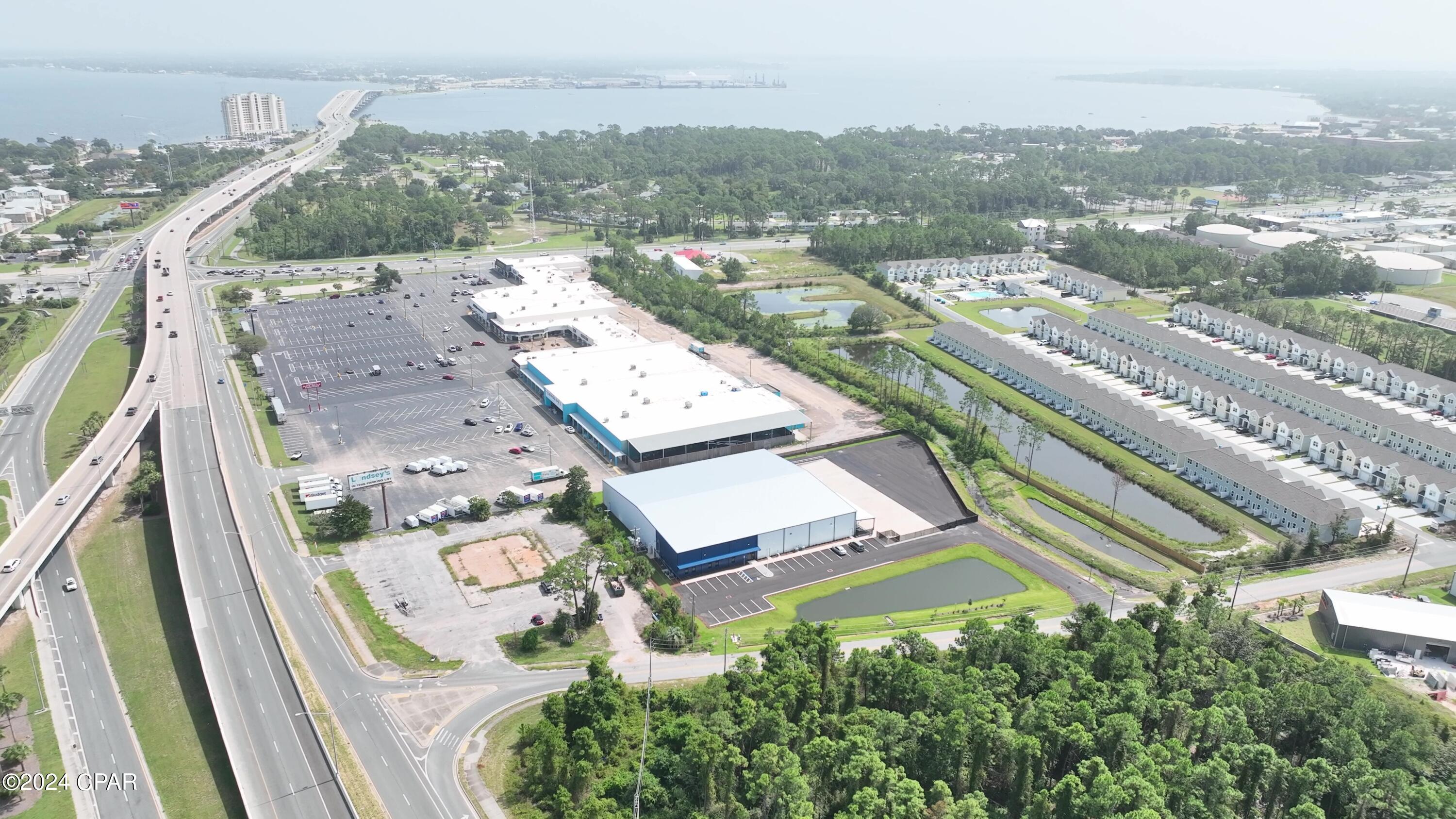 [No Recorded Subdiv] - Commercial Sale