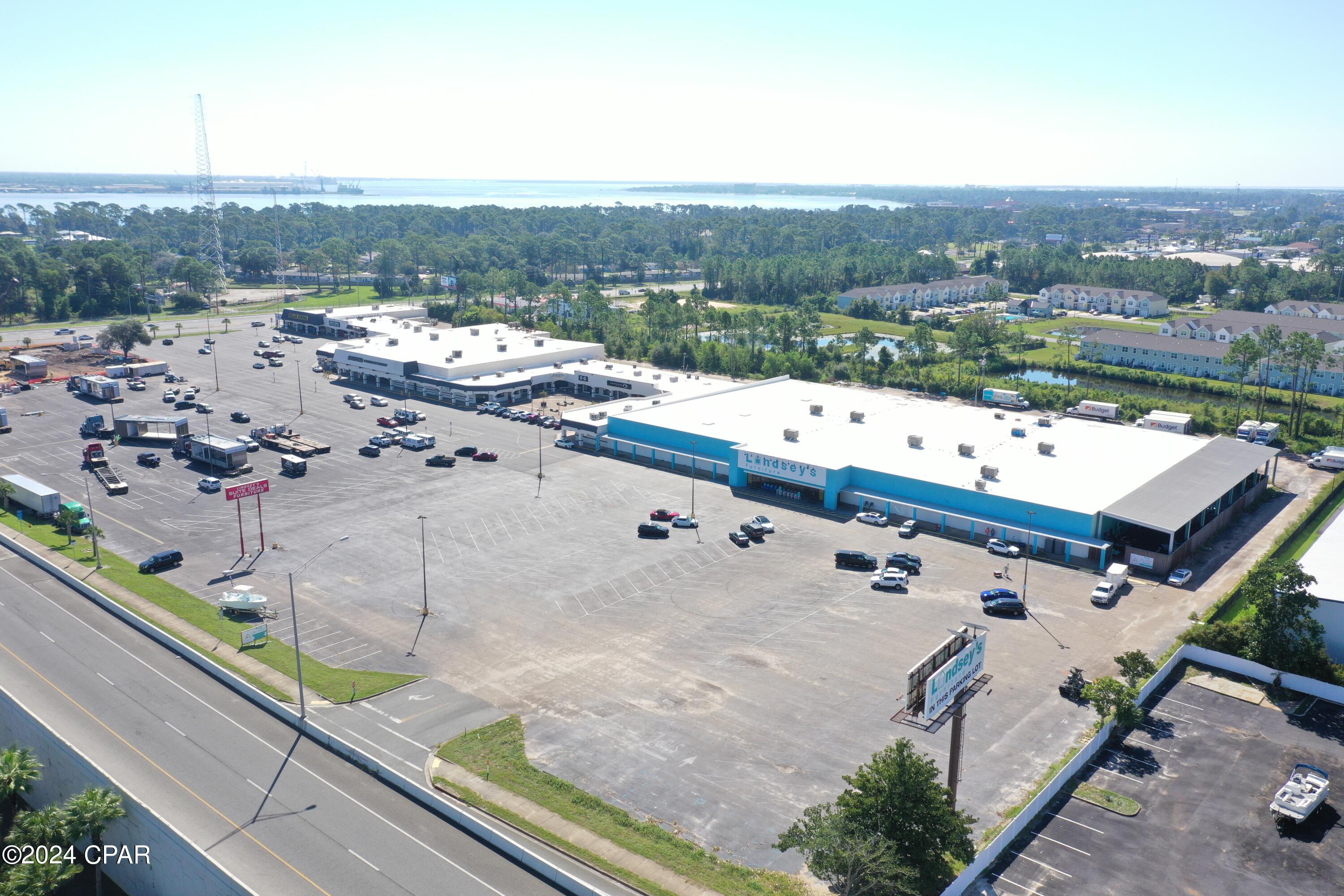 [No Recorded Subdiv] - Commercial Sale