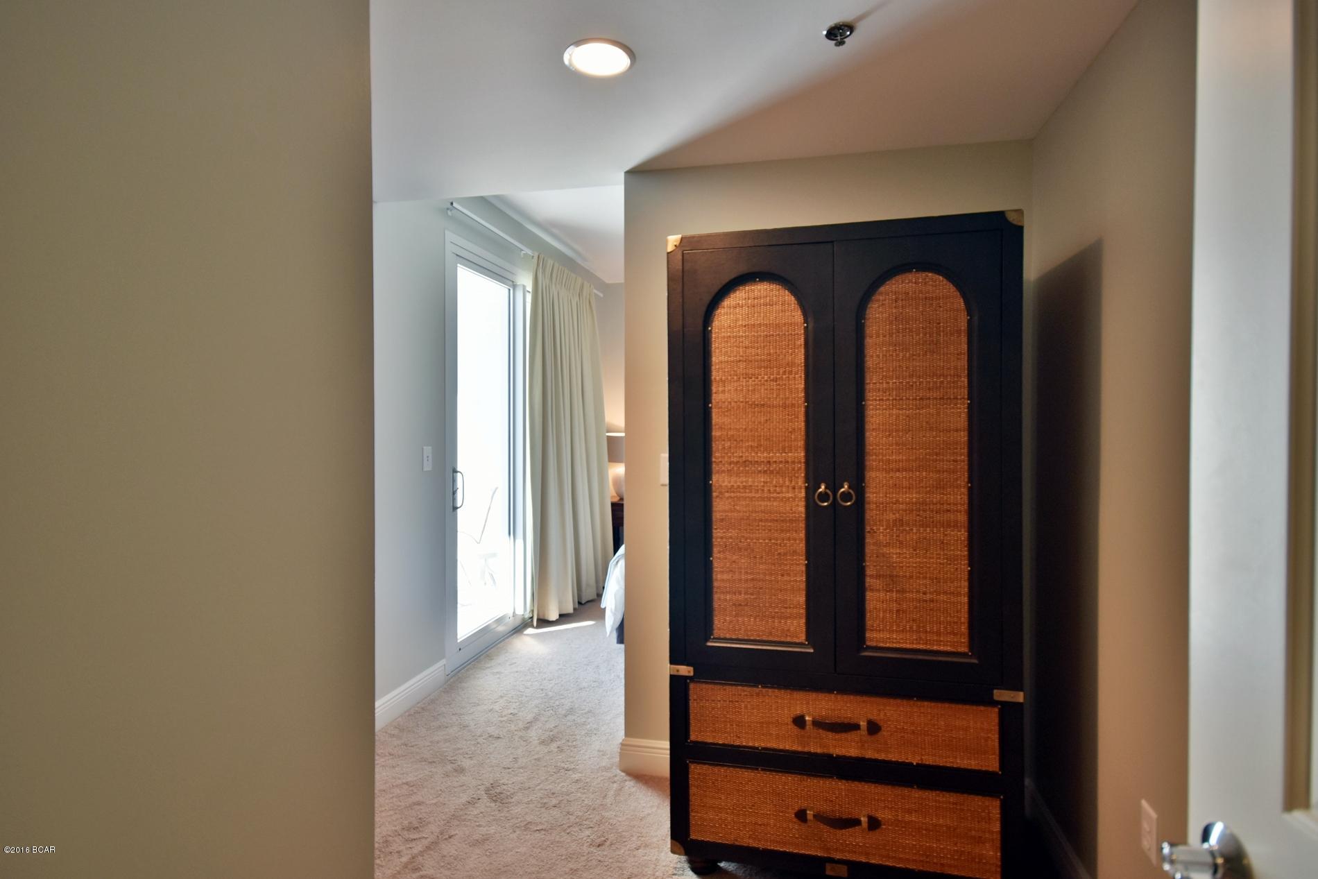 Sterling Breeze - Residential