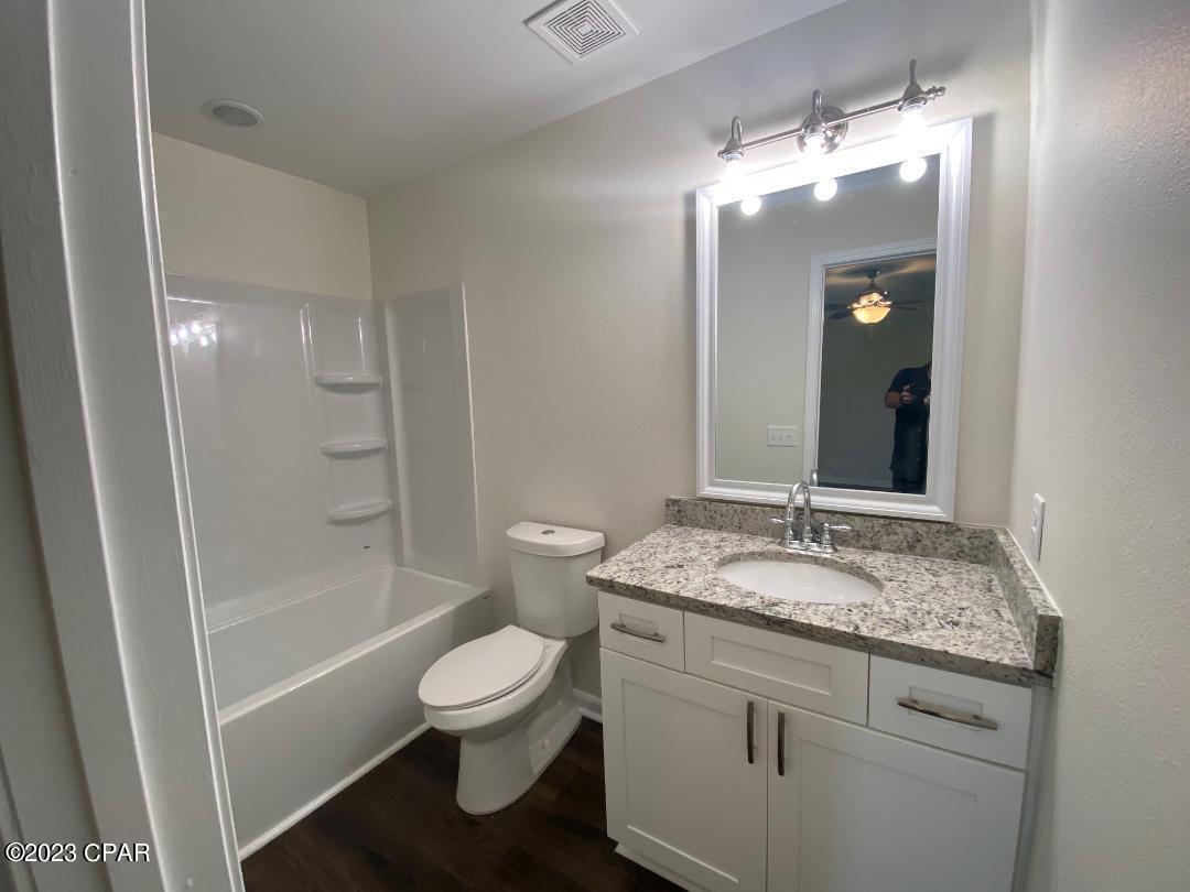 [No Recorded Subdiv] - Residential Lease