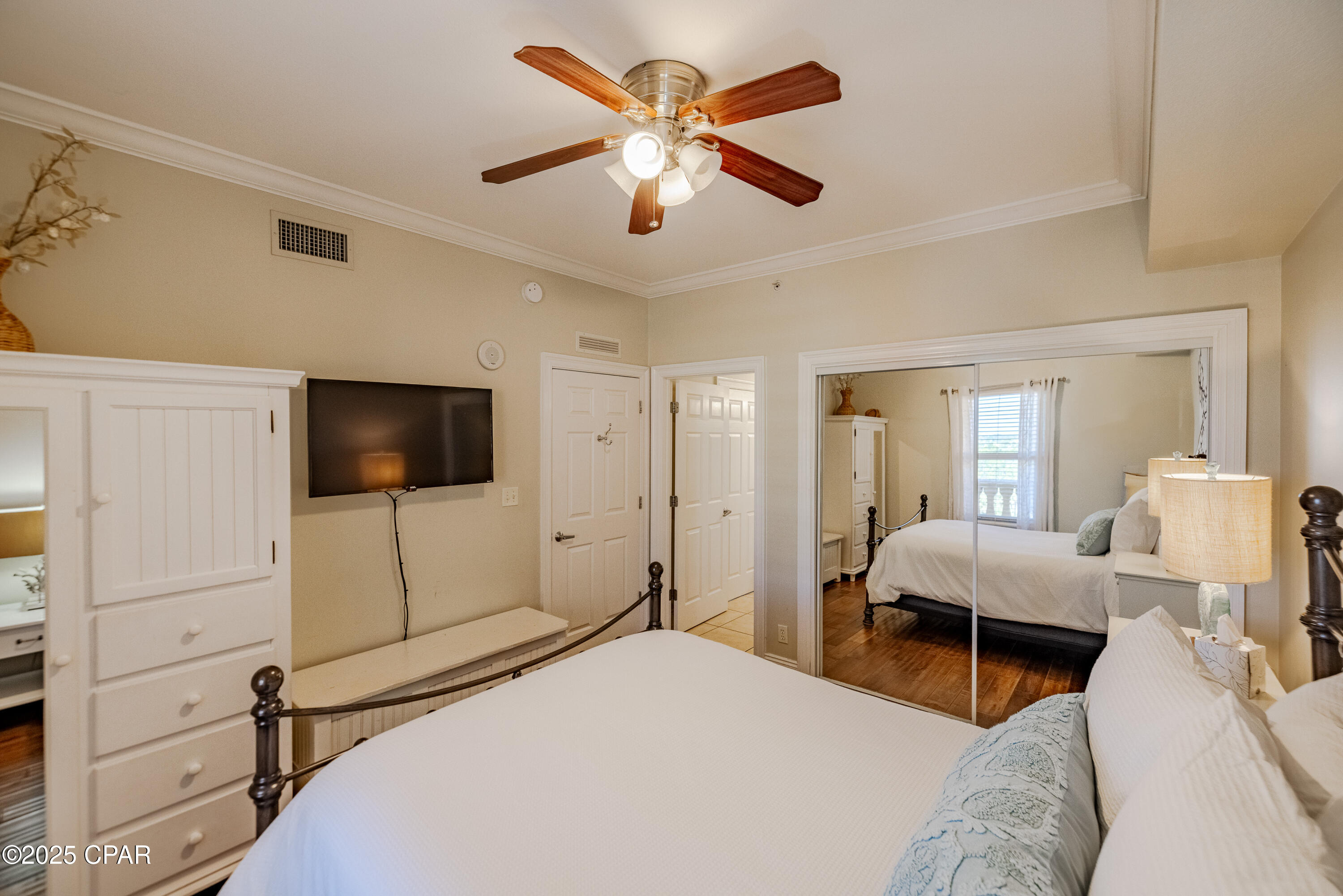 Calypso Towers I - Residential