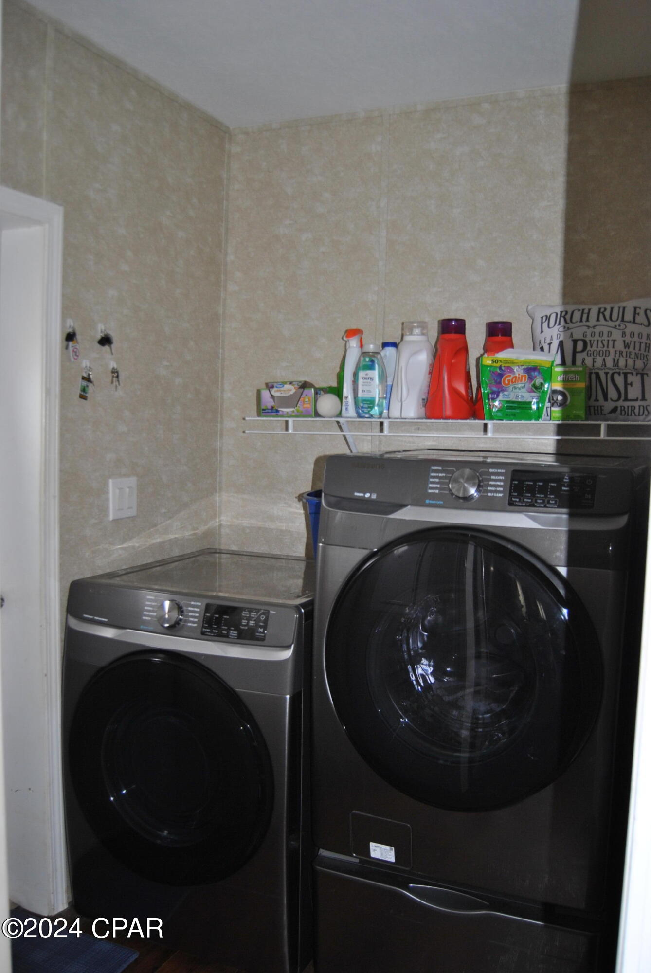 [No Recorded Subdiv] - Residential