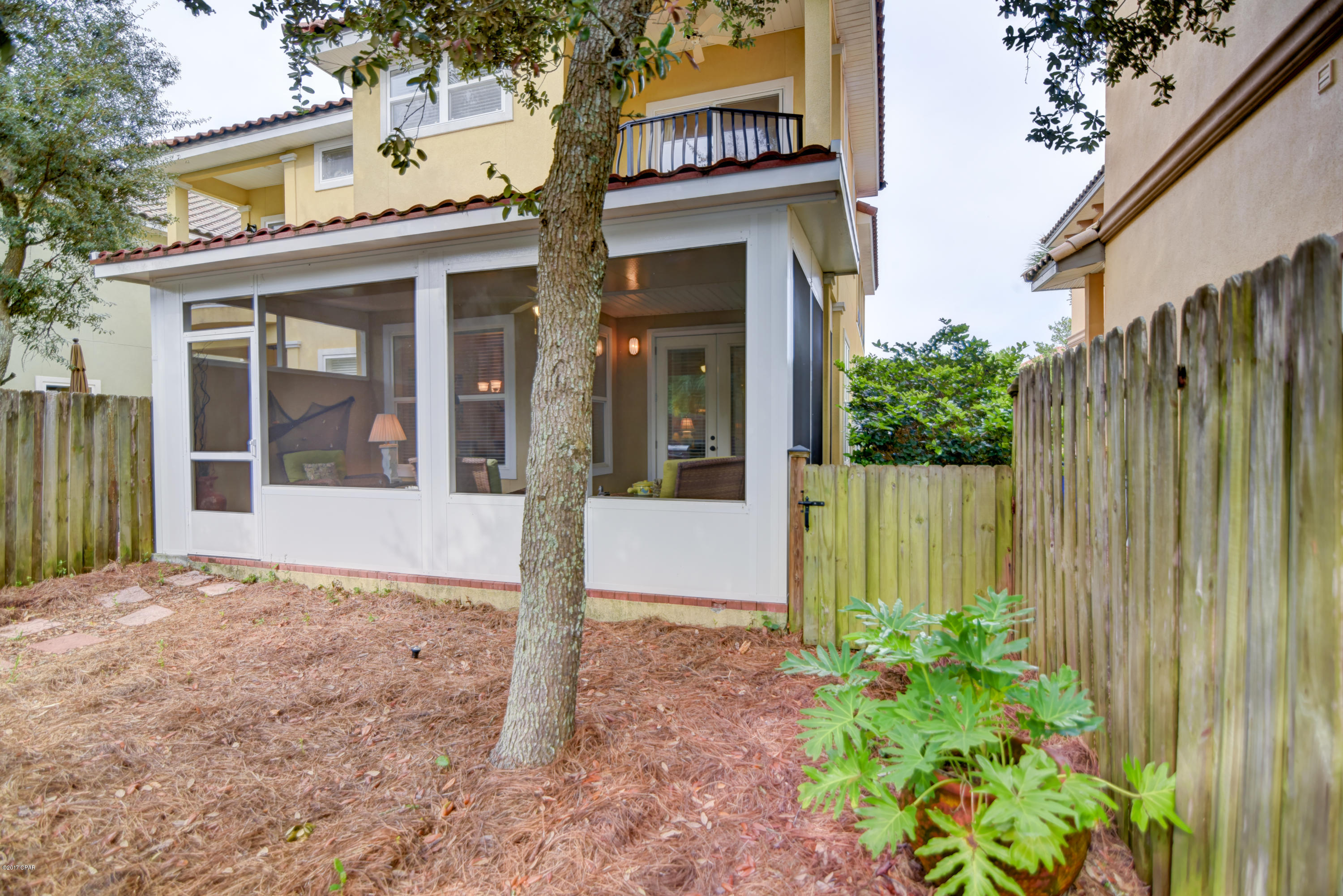 La Valencia Beach Resort - Residential