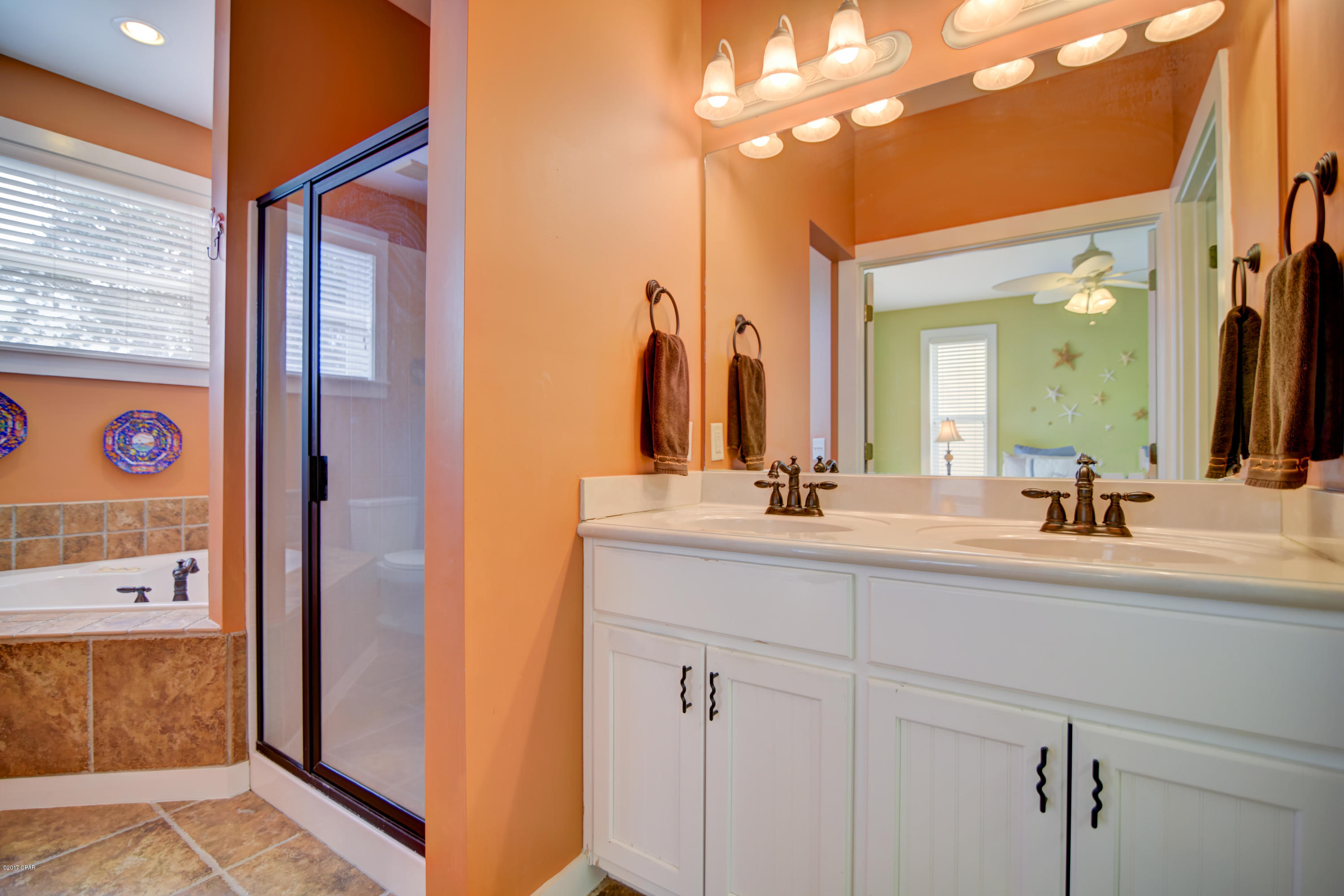 La Valencia Beach Resort - Residential