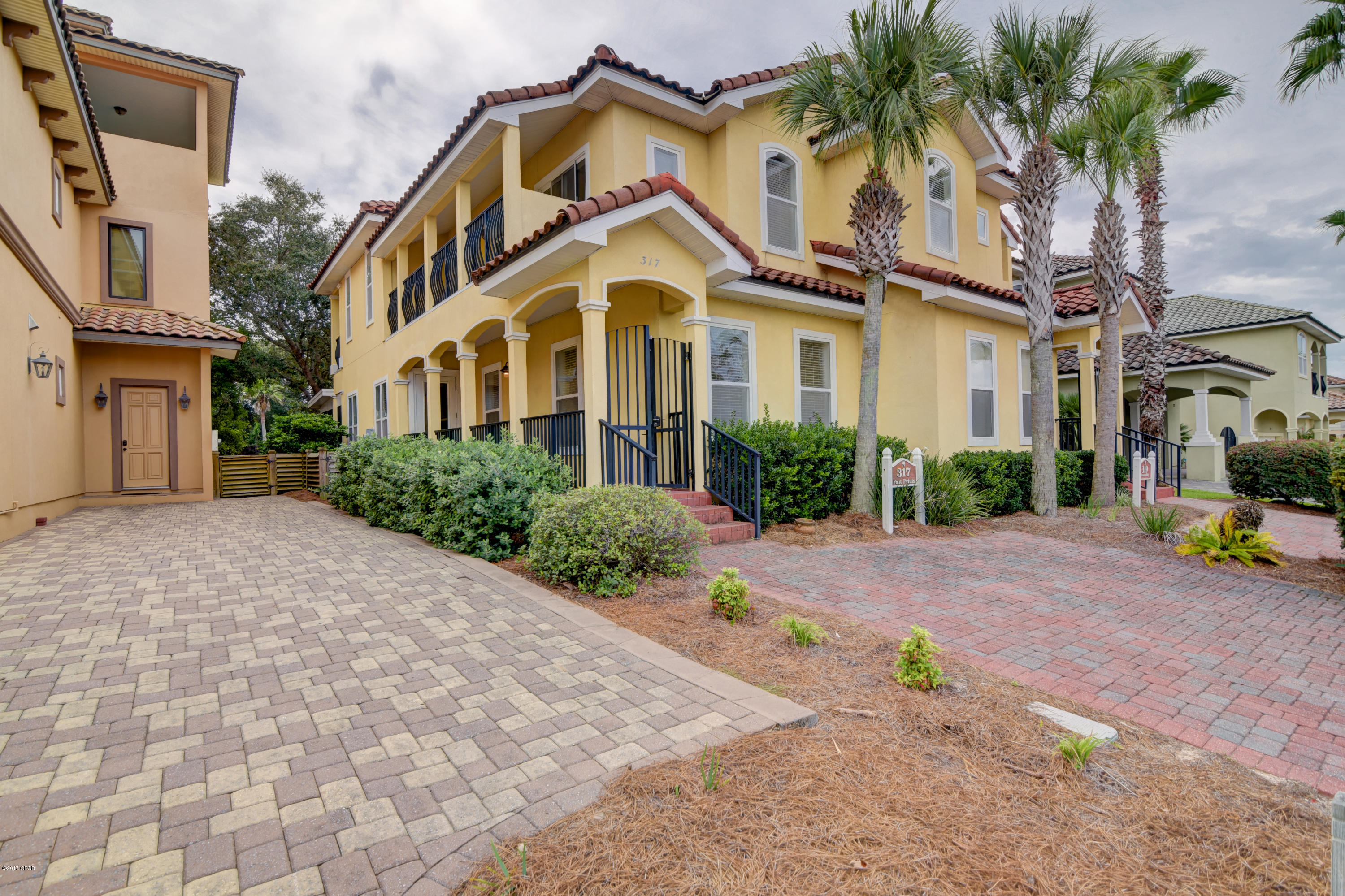 La Valencia Beach Resort - Residential