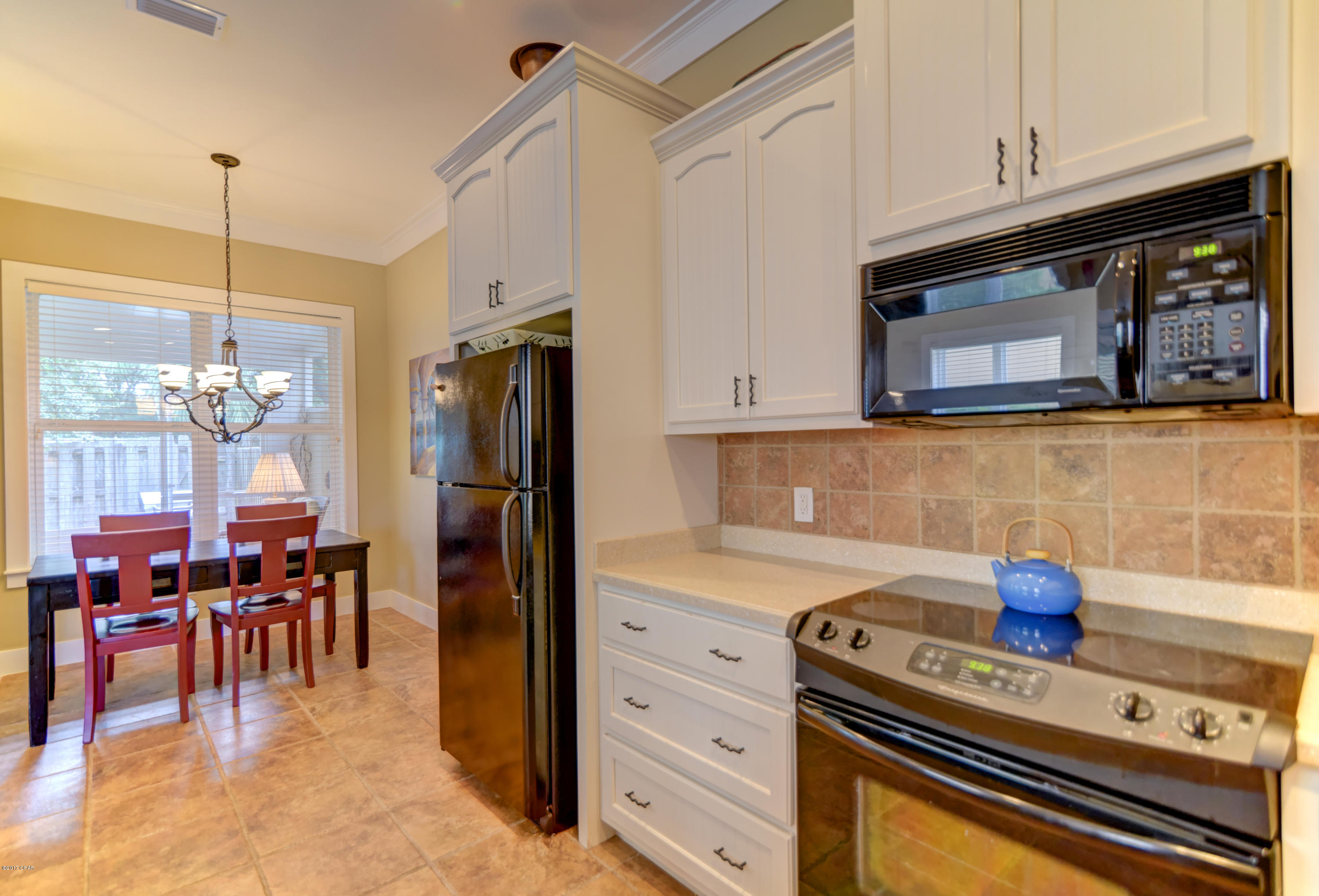 La Valencia Beach Resort - Residential