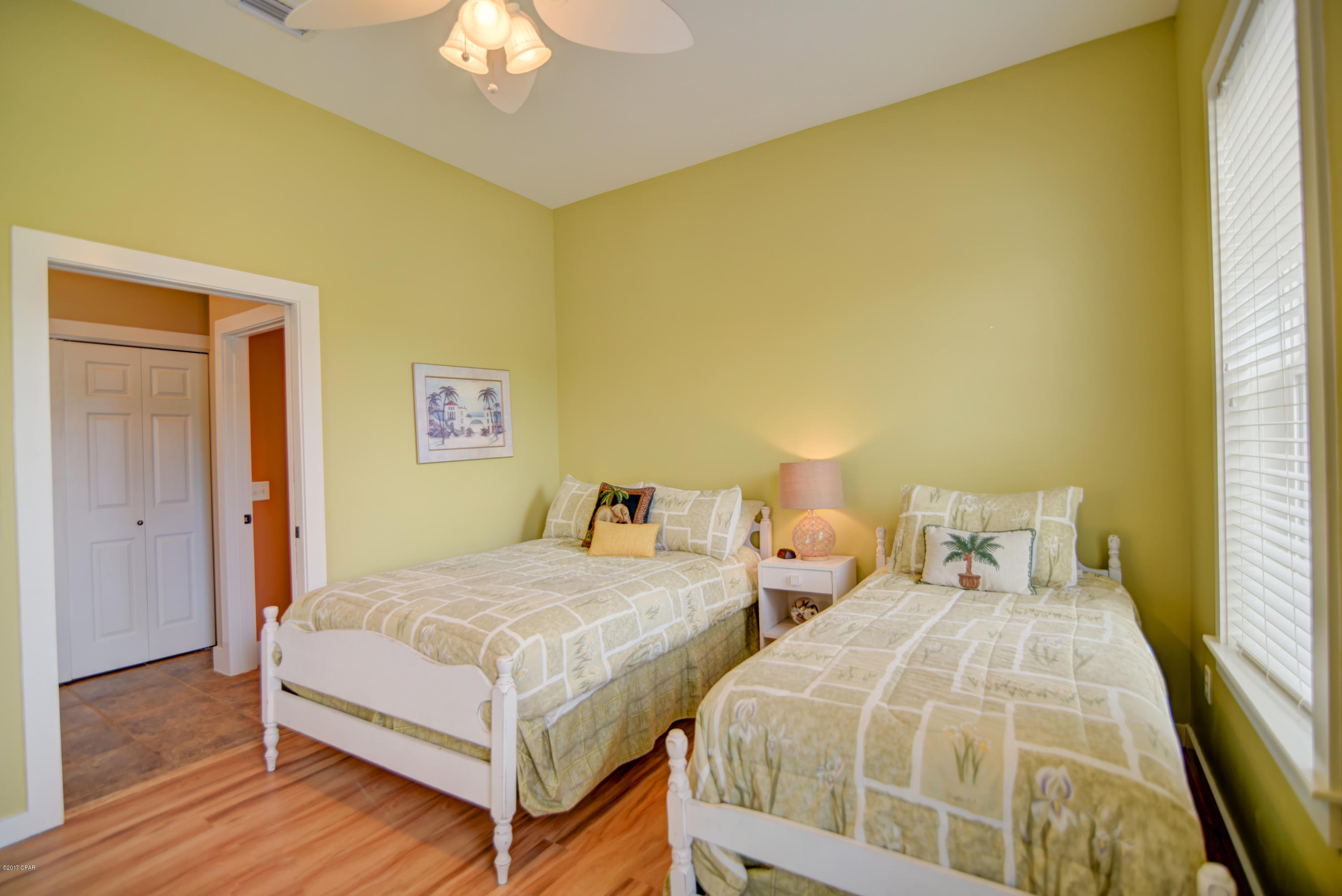 La Valencia Beach Resort - Residential