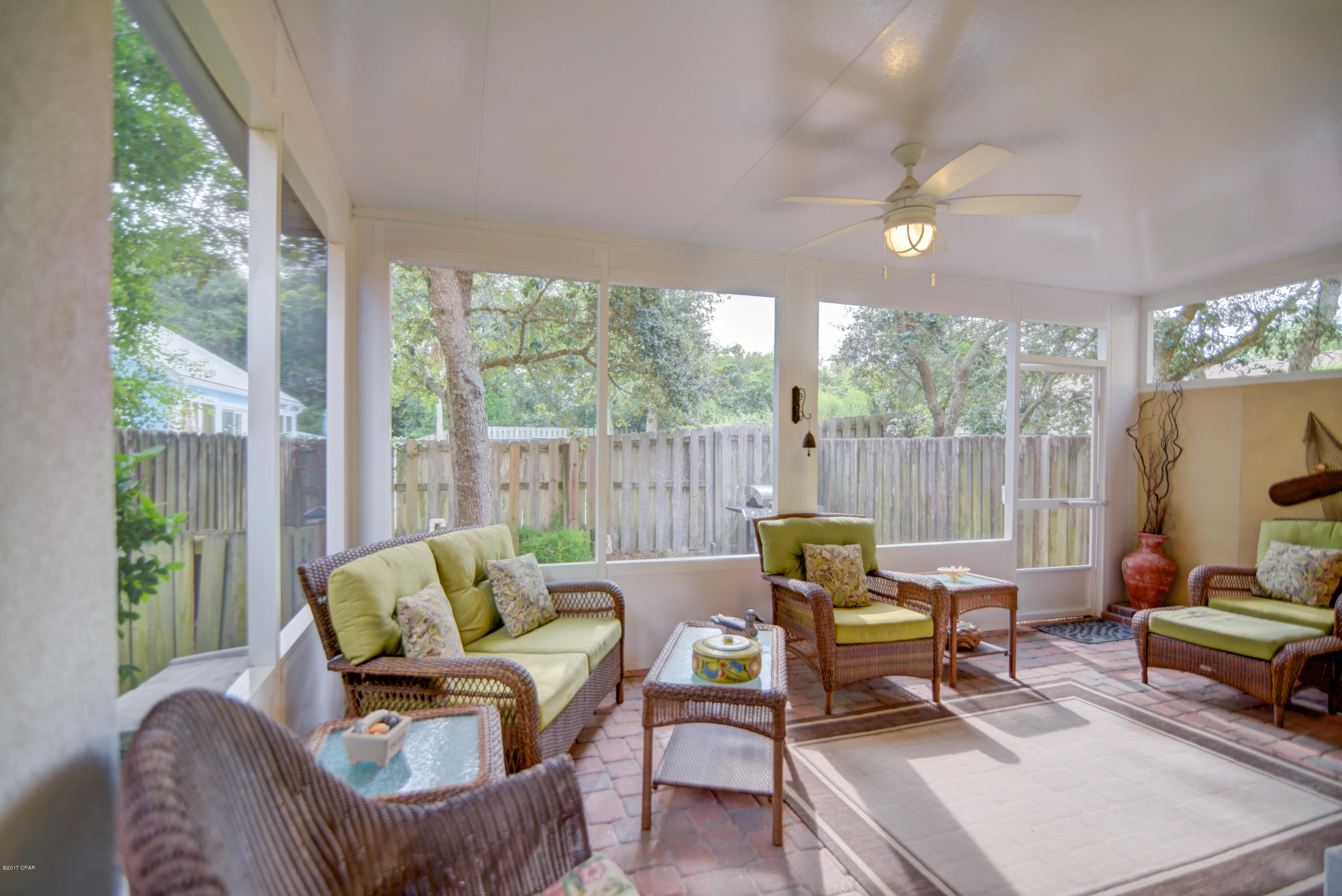 La Valencia Beach Resort - Residential