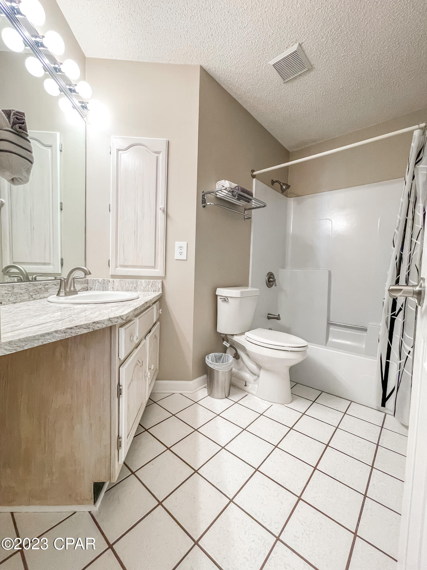 Bid-A-Wee - Residential