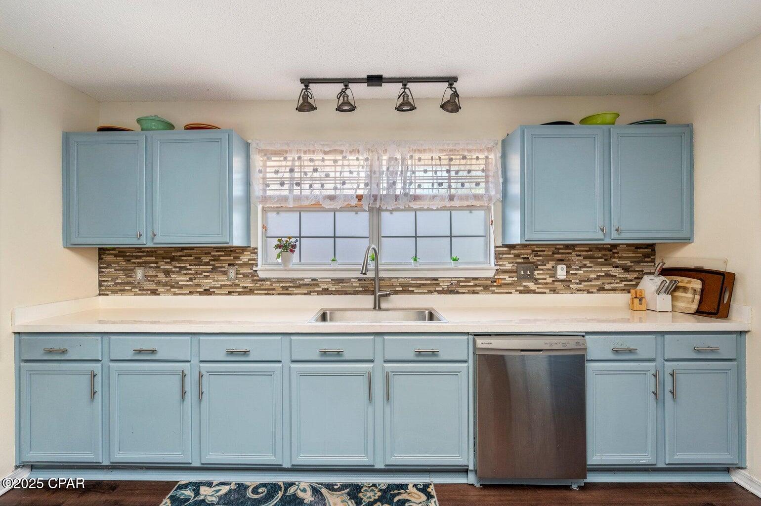 Mack Bayou Pointe - Residential