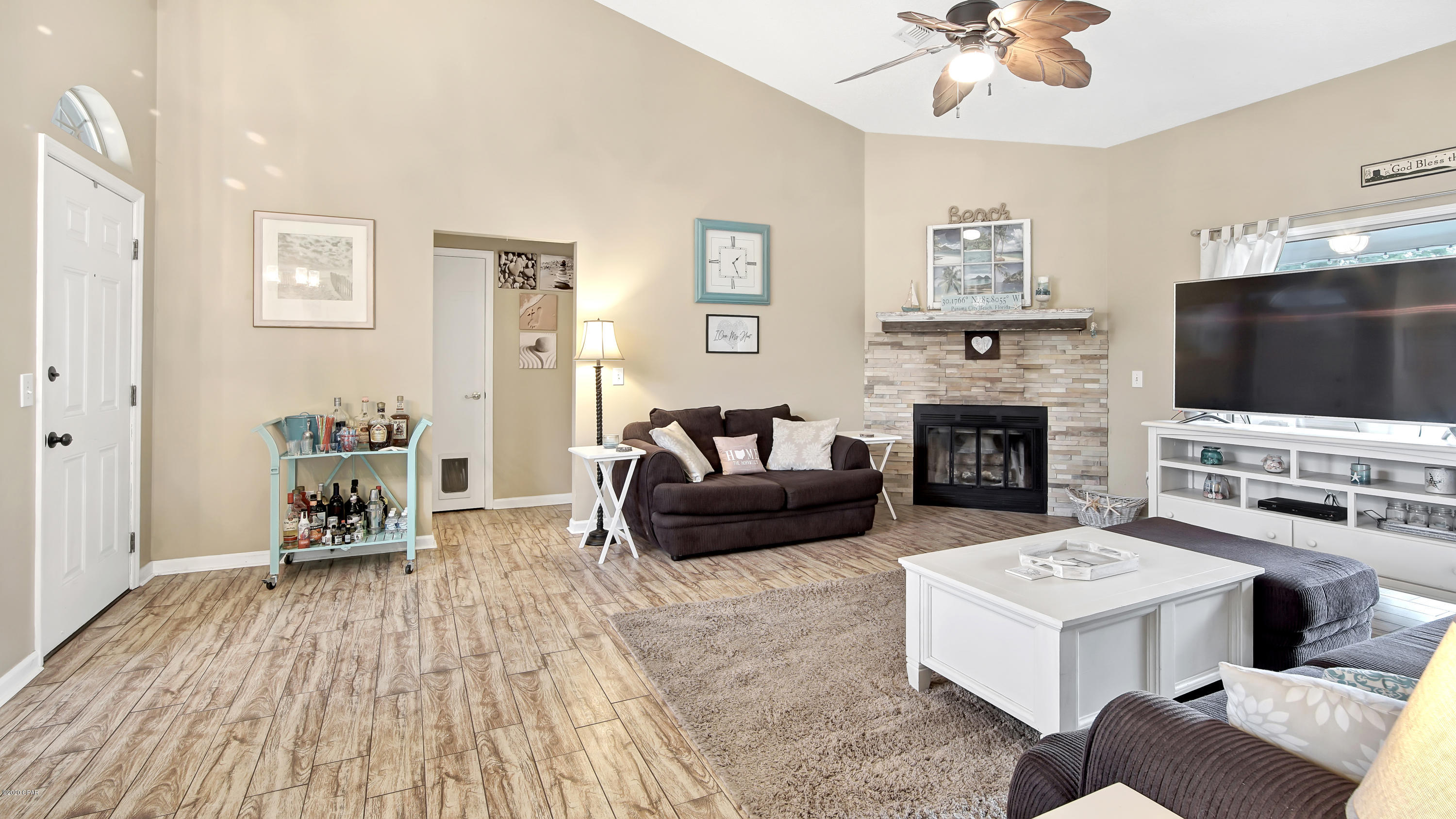 Grand Lagoon - Residential