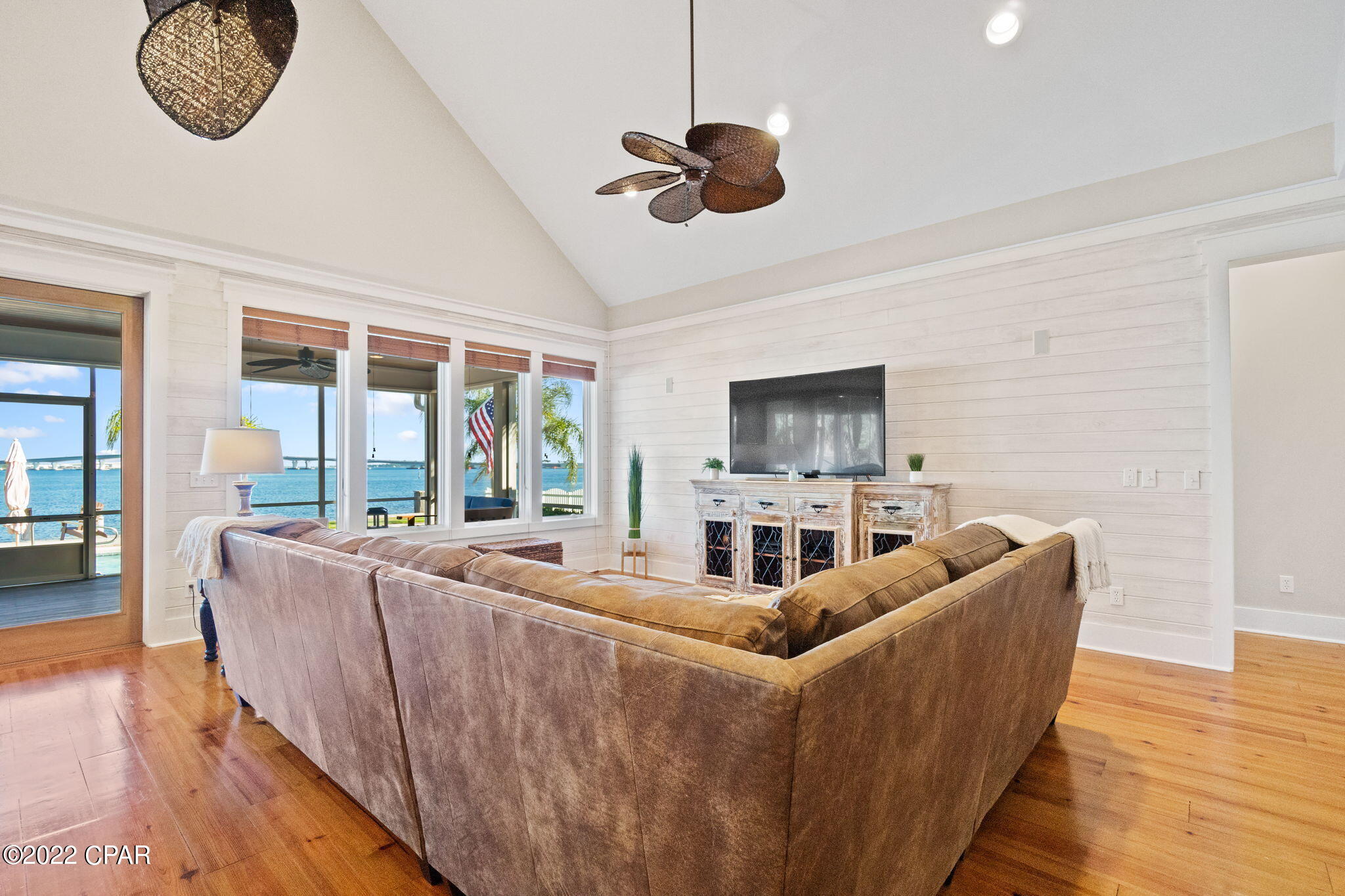 Dolphin Bay - Residential