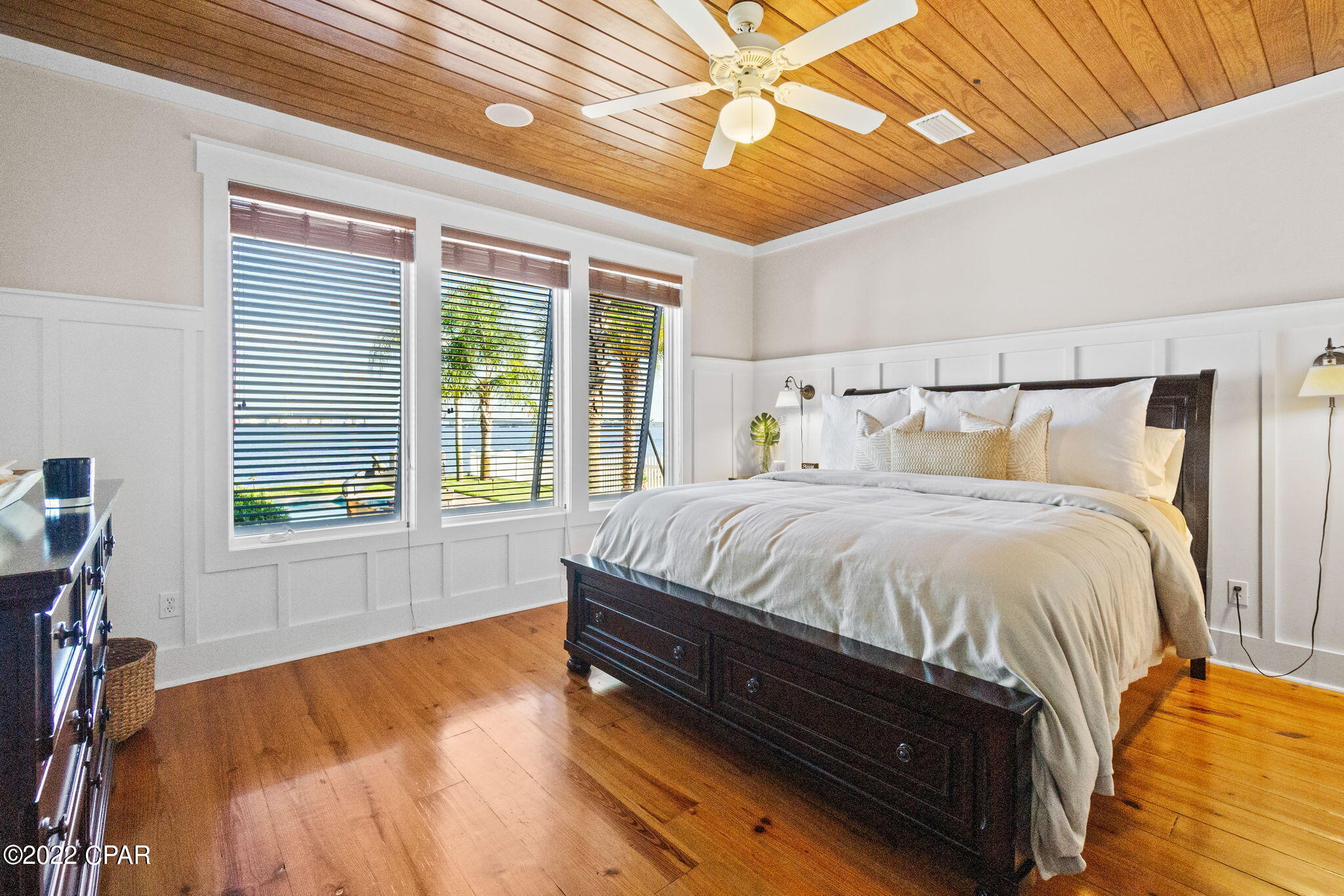 Dolphin Bay - Residential