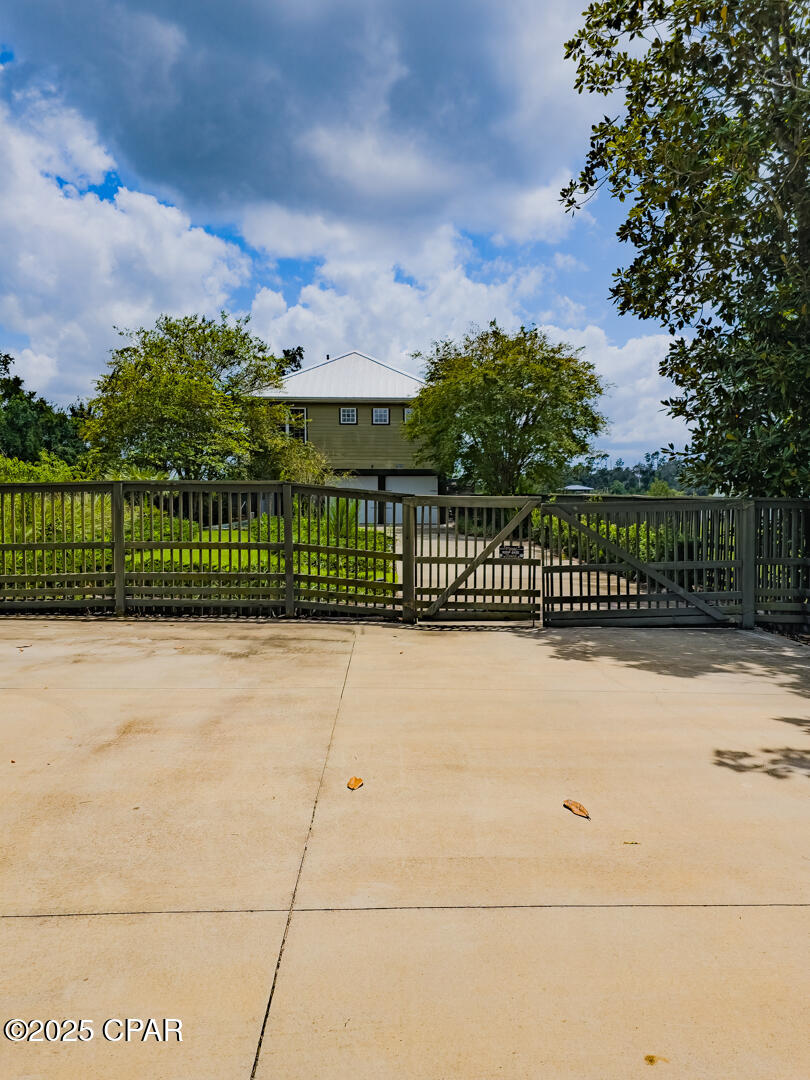 Fanning Oaks - Residential