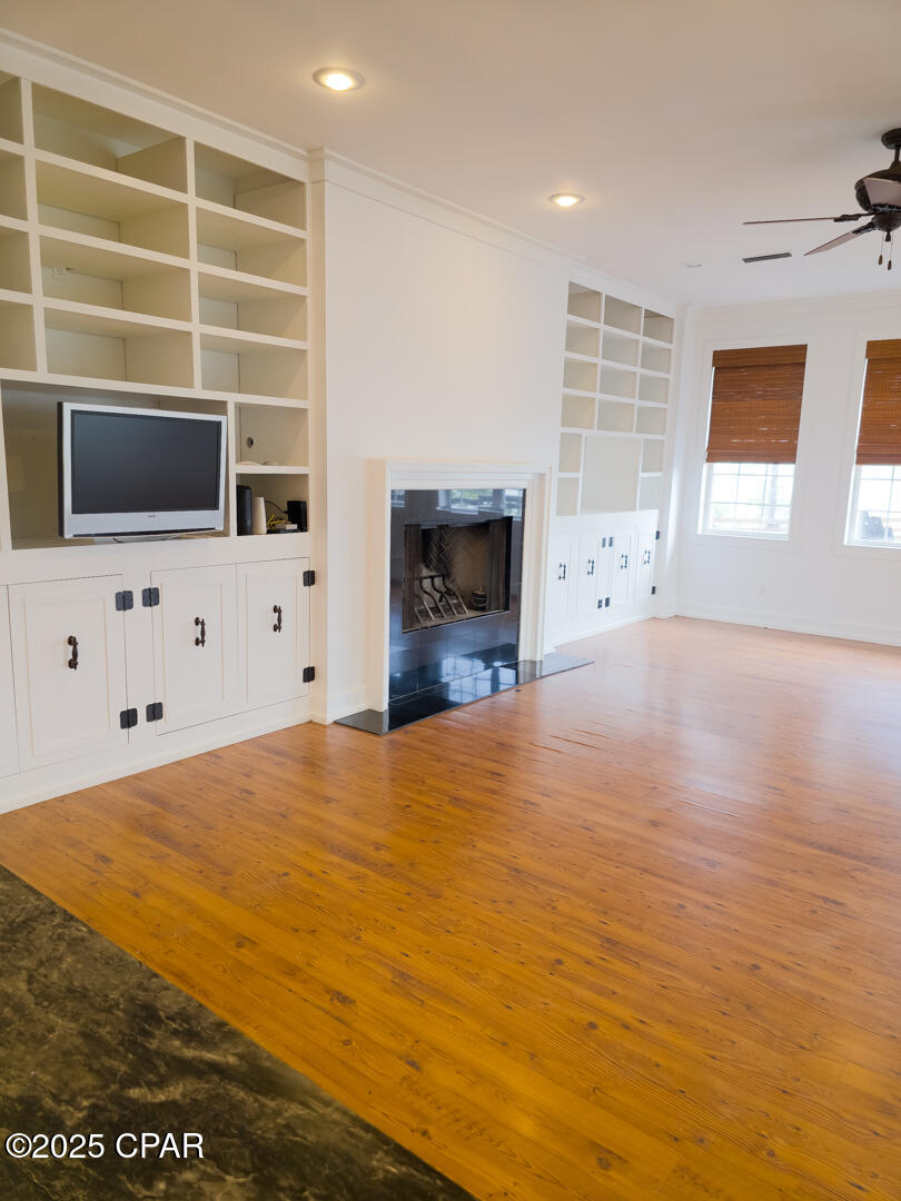 Fanning Oaks - Residential