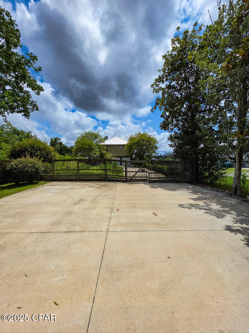 Fanning Oaks - Residential