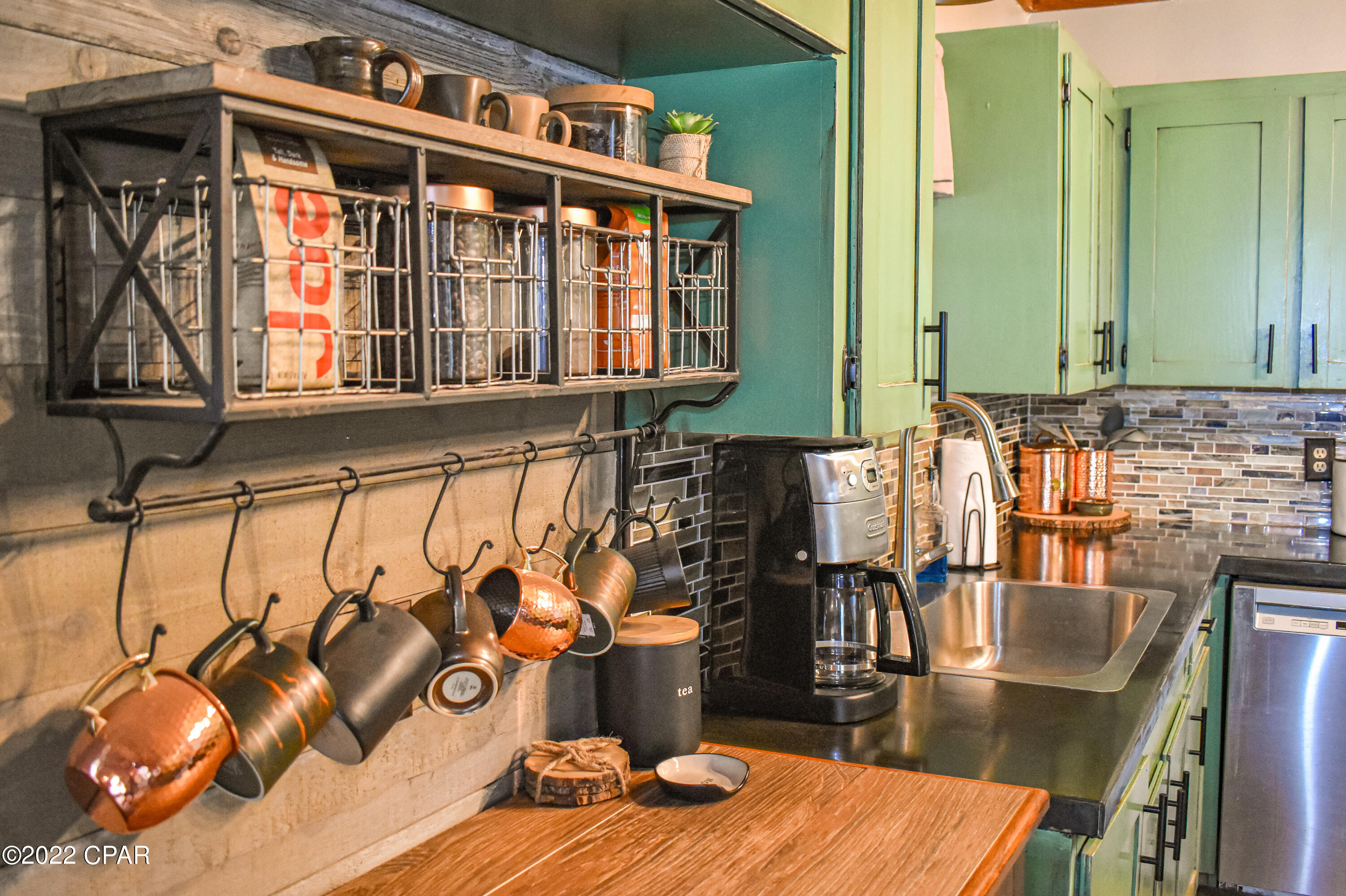 Twin Lakes Subd Unit 1 - Residential