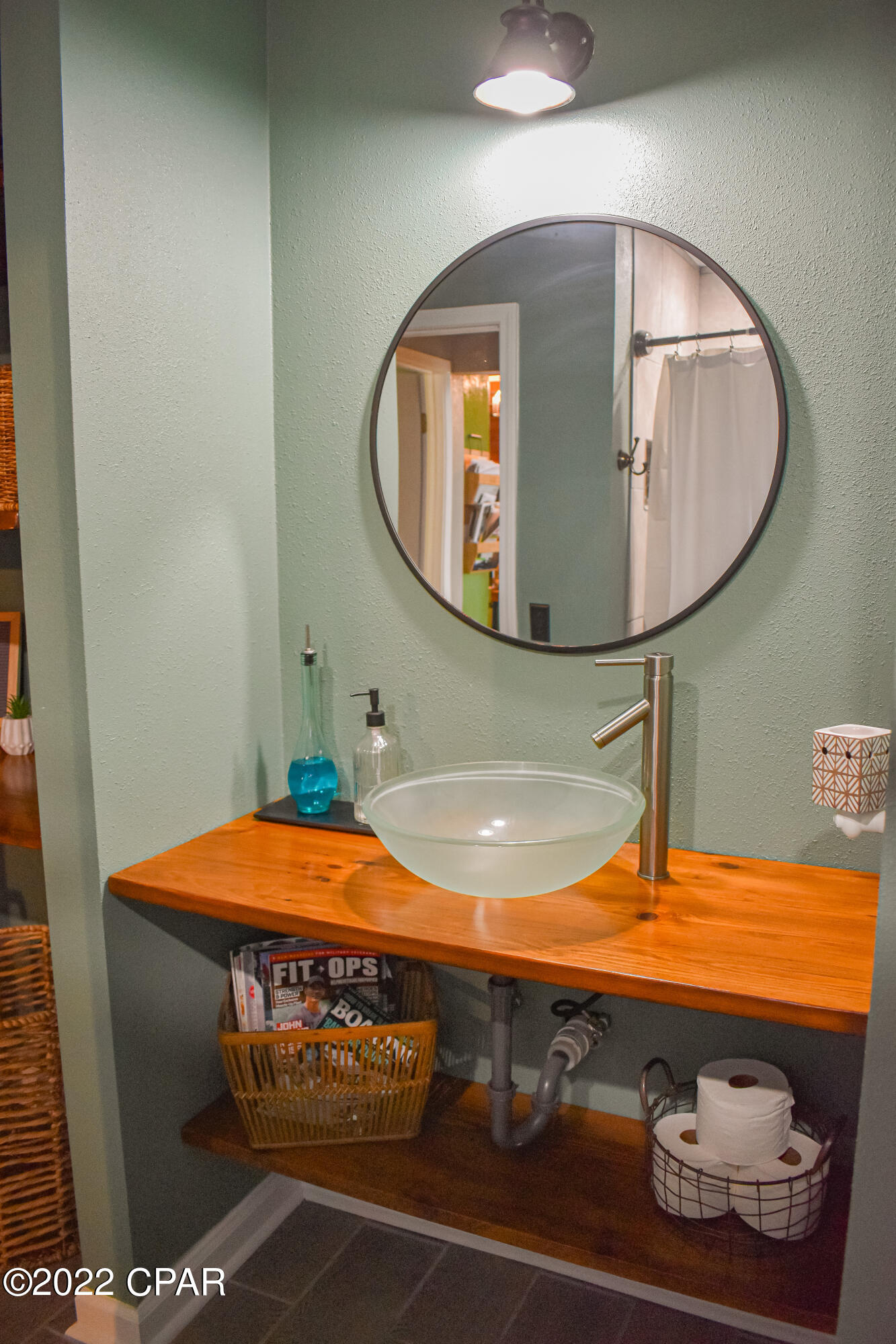 Twin Lakes Subd Unit 1 - Residential