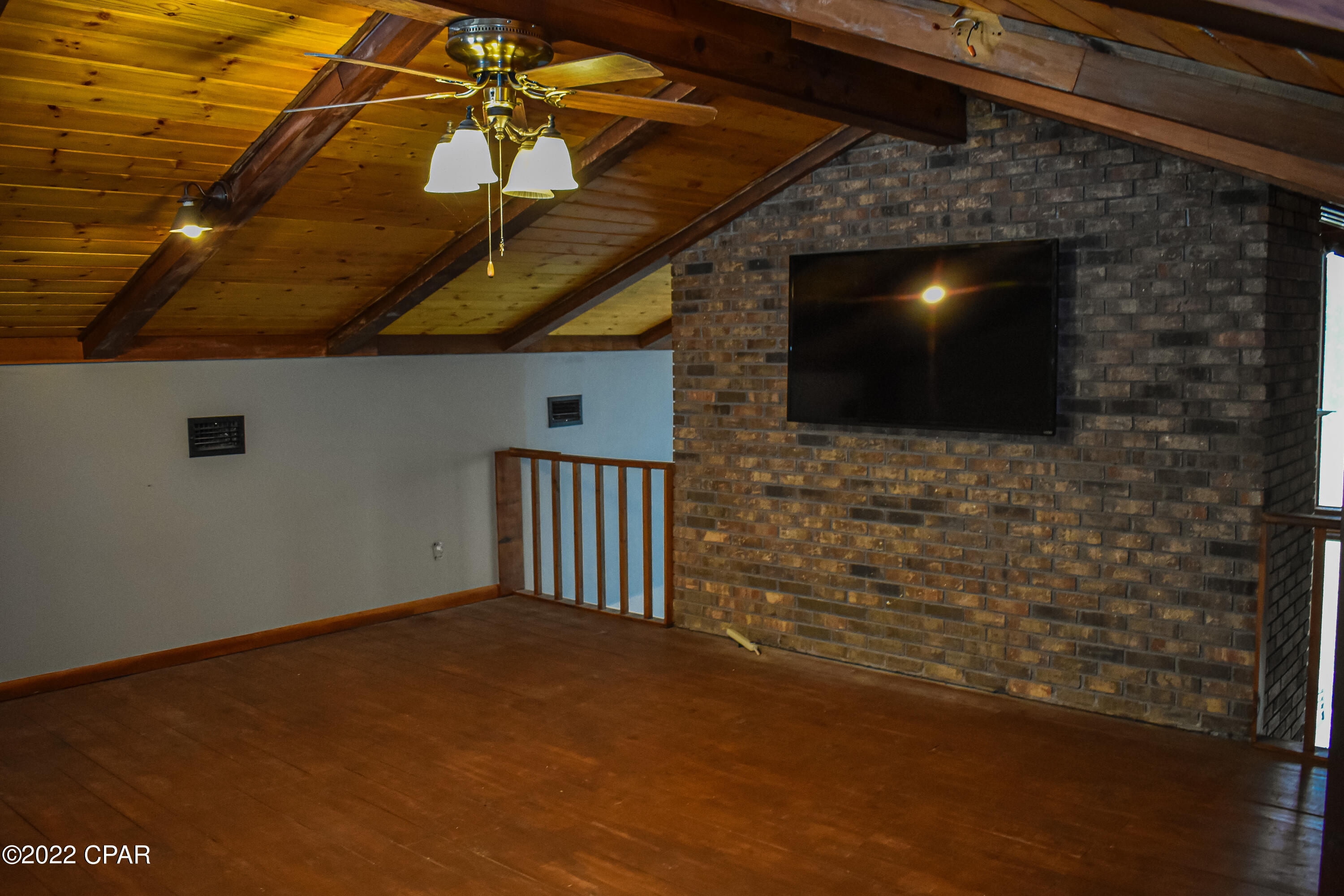 Twin Lakes Subd Unit 1 - Residential