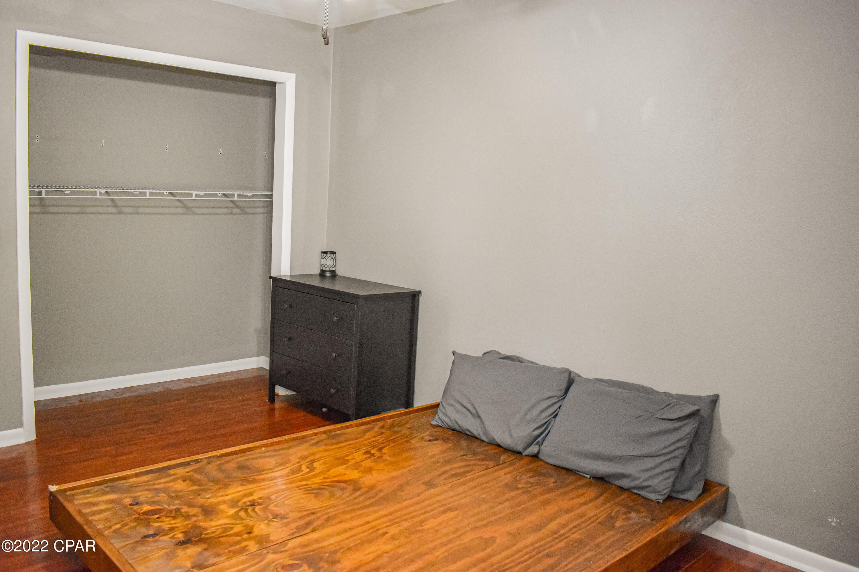 Twin Lakes Subd Unit 1 - Residential