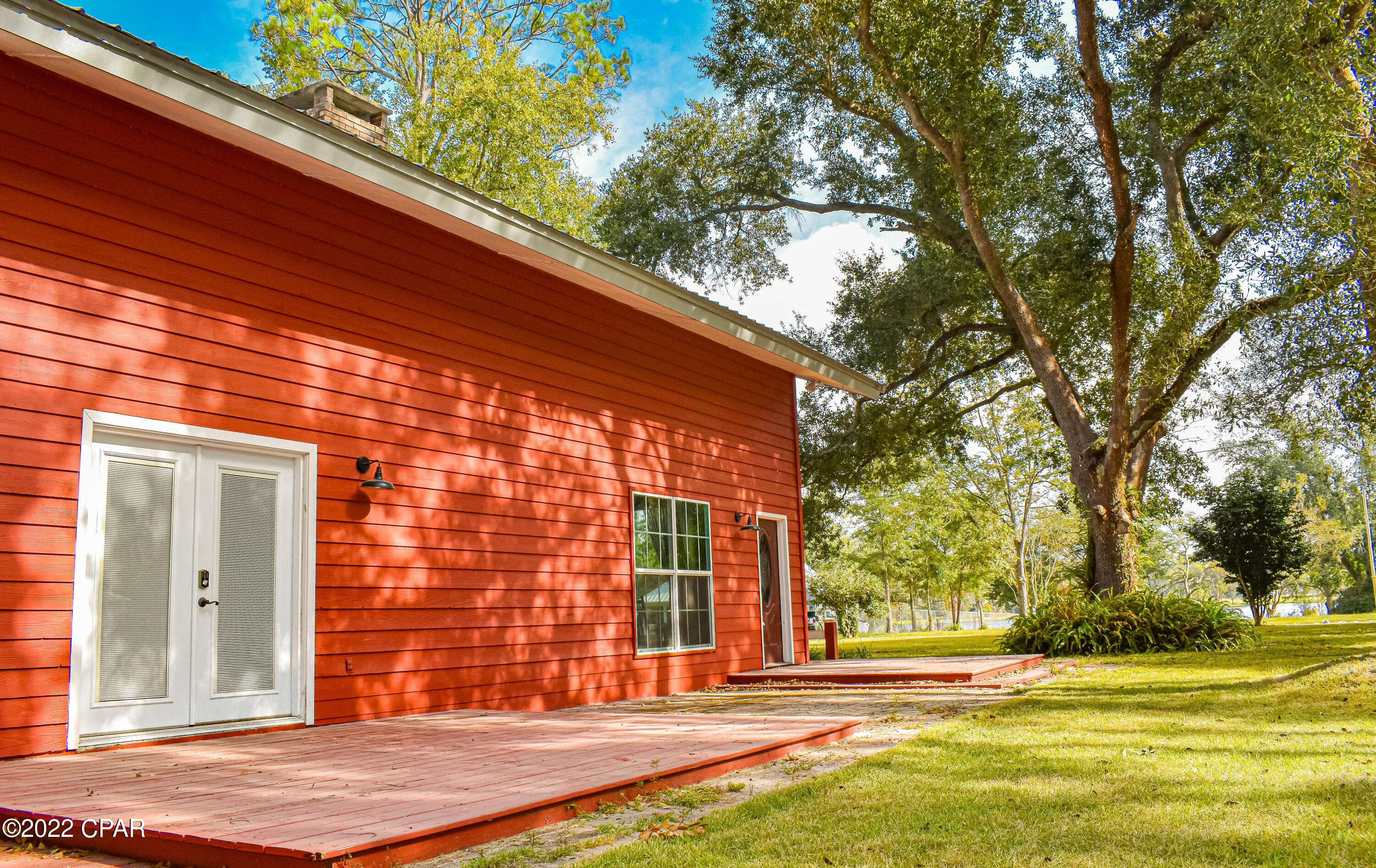 Twin Lakes Subd Unit 1 - Residential