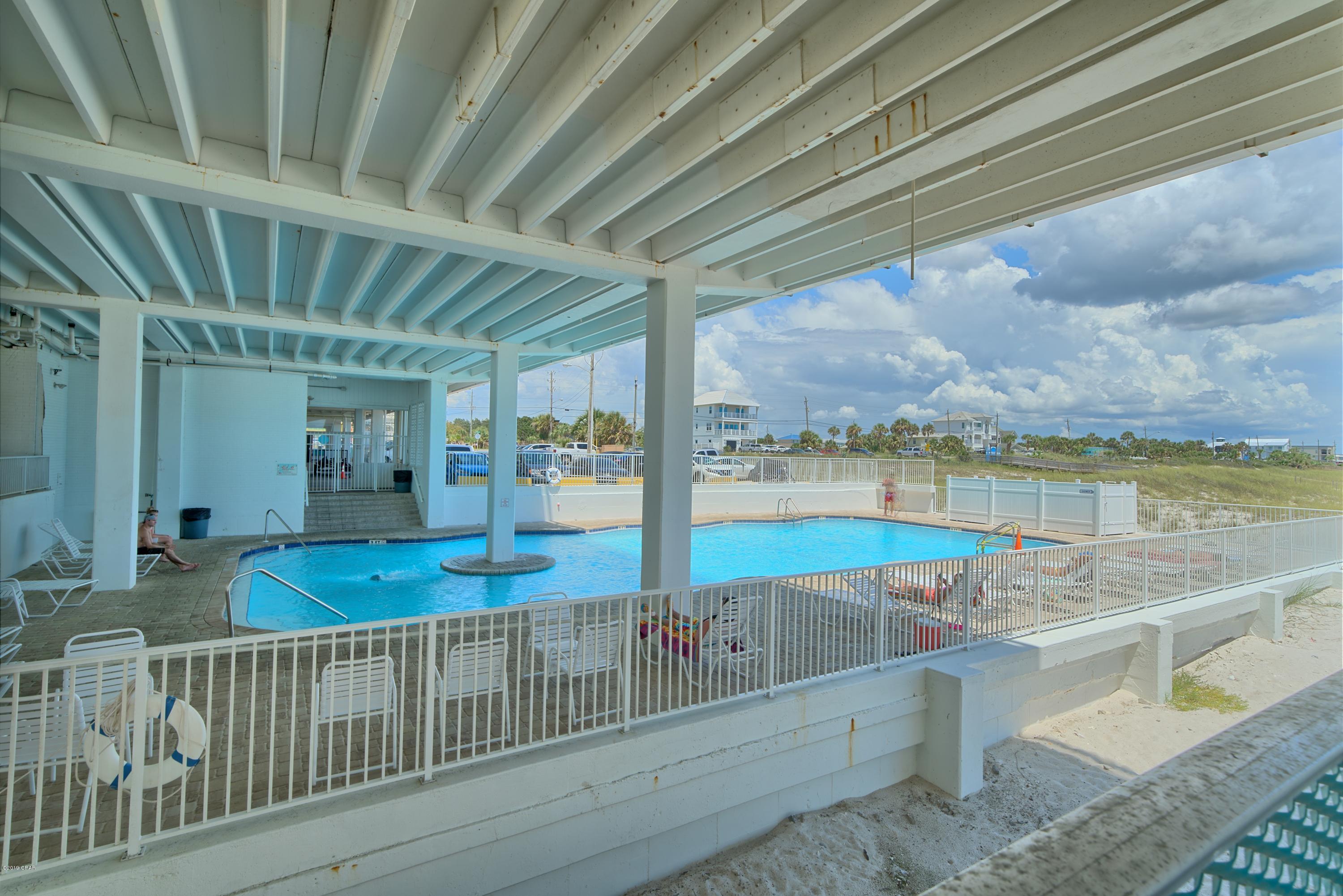 Fontainebleau Terrace - Residential