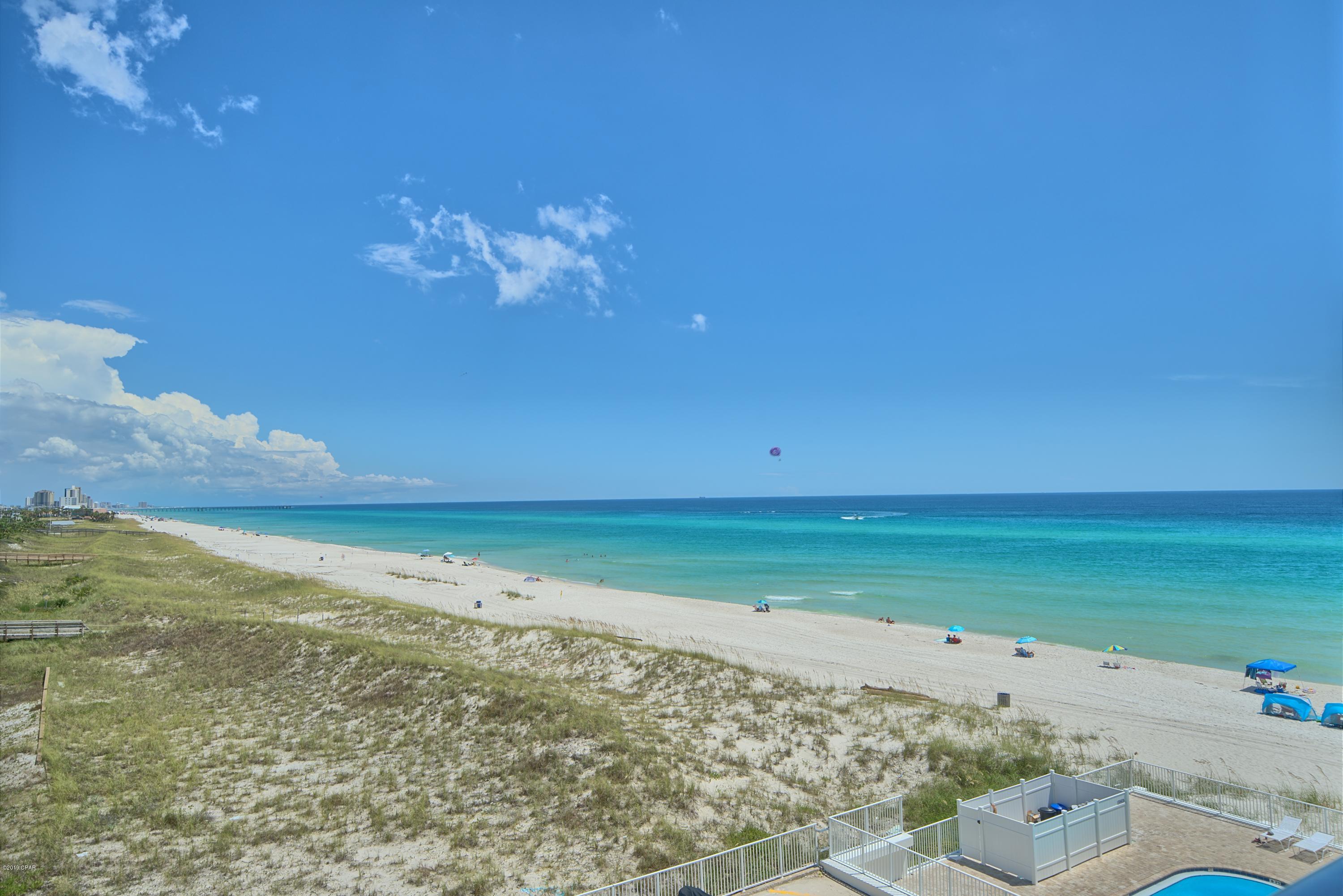 Fontainebleau Terrace - Residential