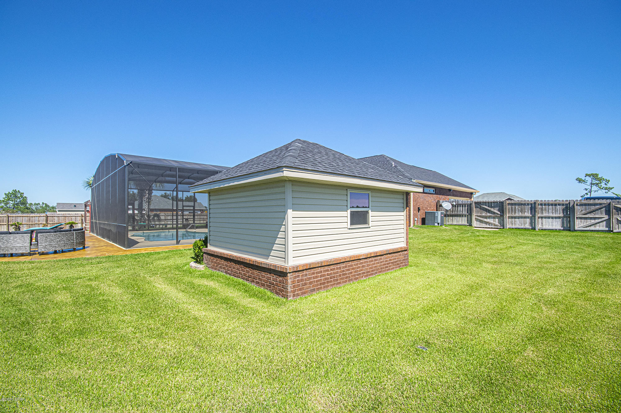 Kirkland Manor - Residential