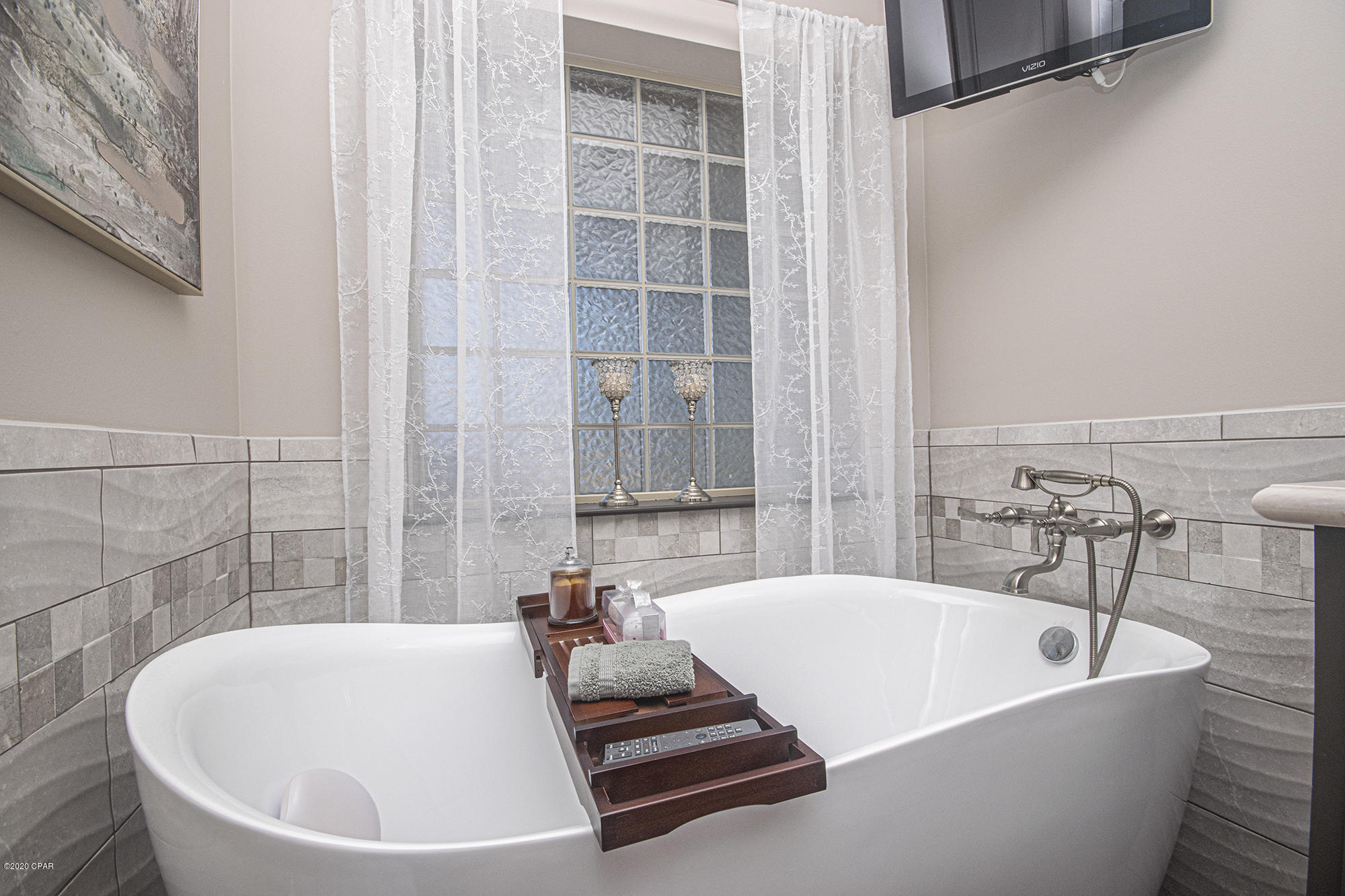 Kirkland Manor - Residential