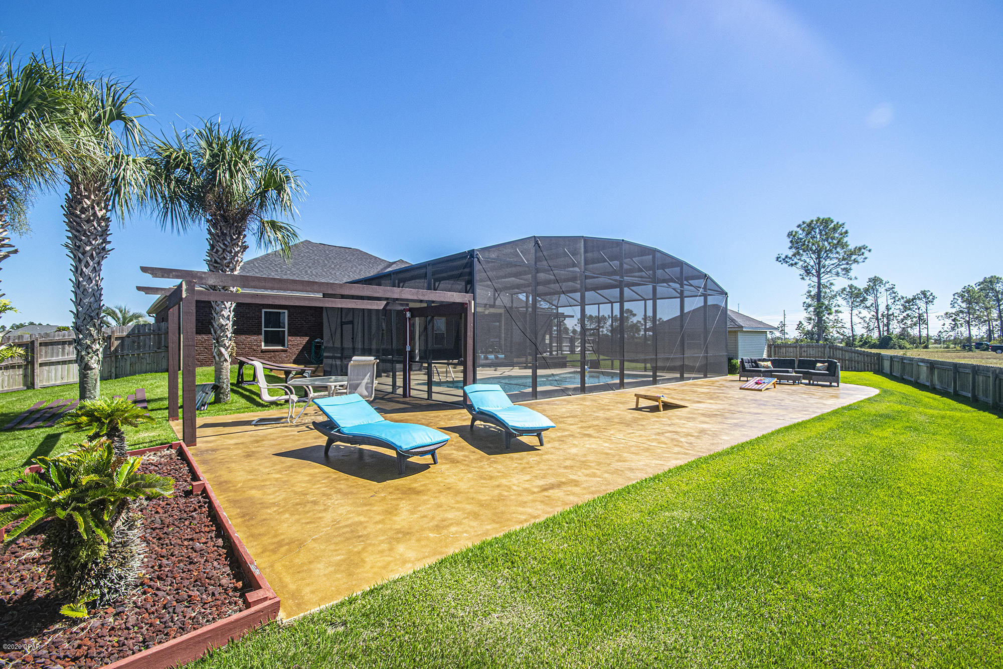 Kirkland Manor - Residential