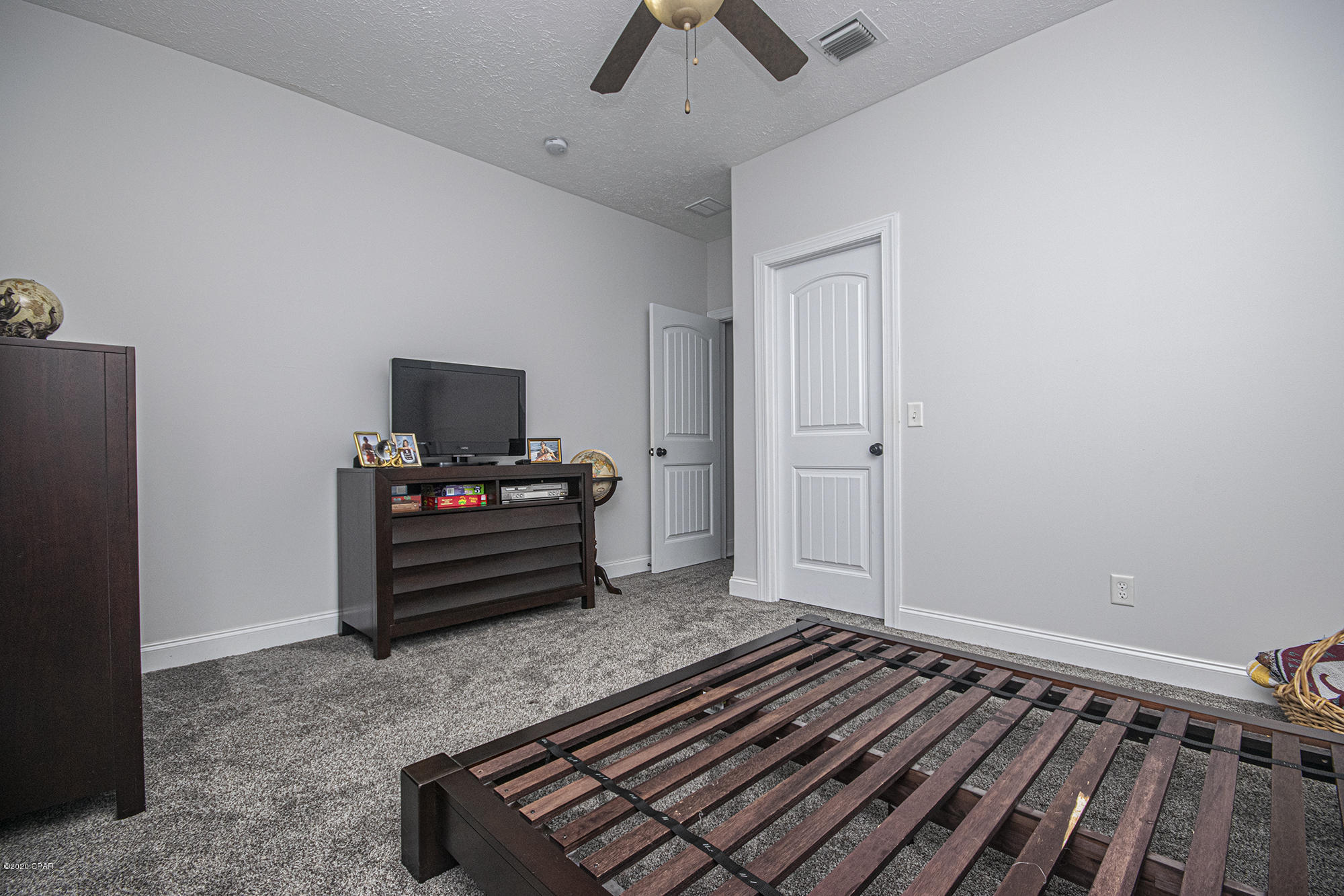 Kirkland Manor - Residential