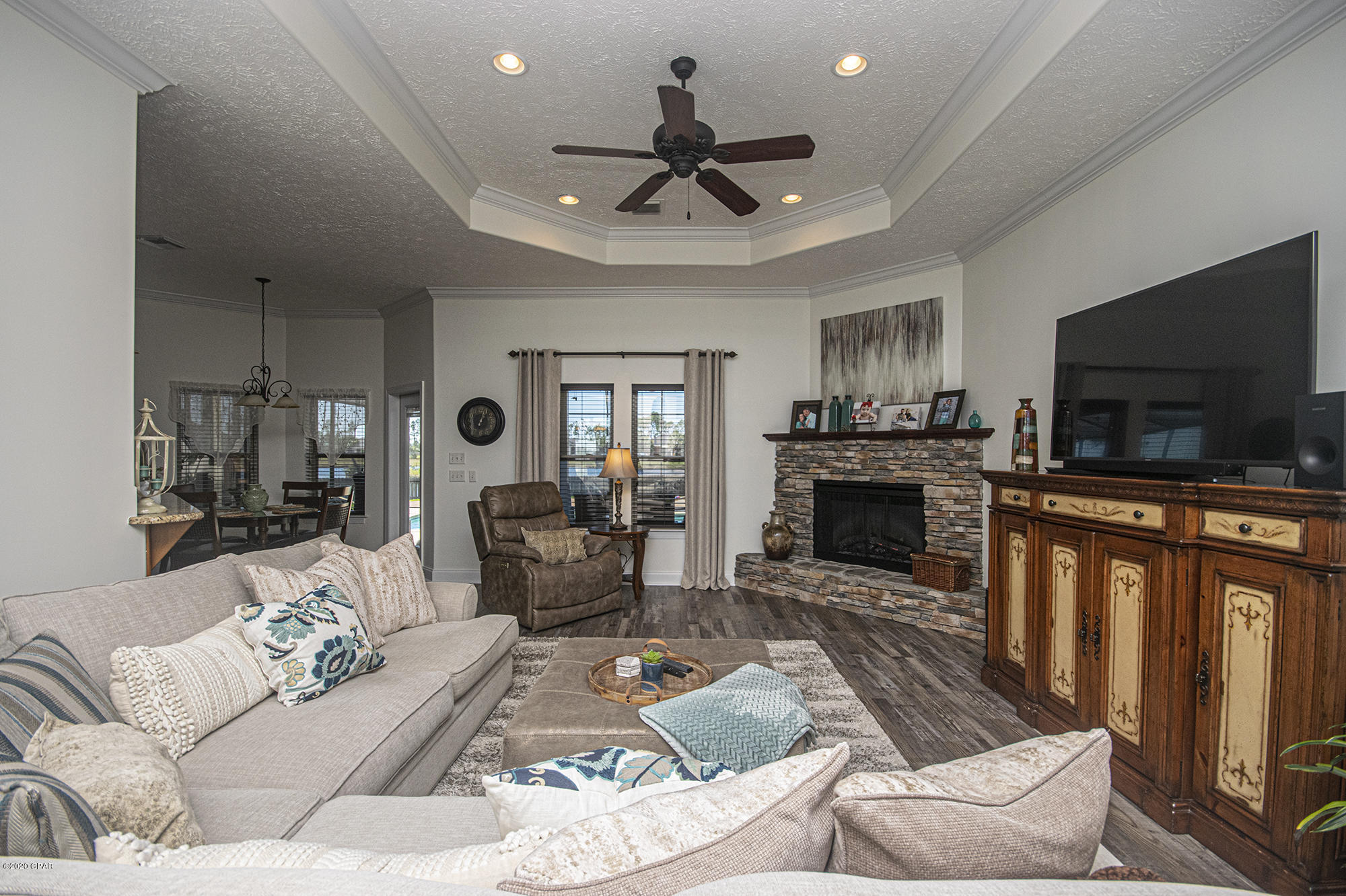 Kirkland Manor - Residential