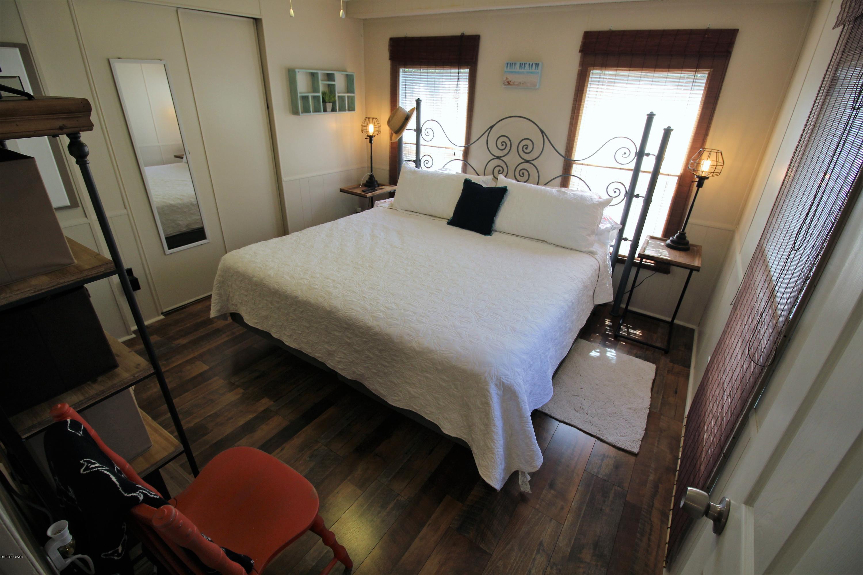 Laguna Beach Estates 7th Add - Residential