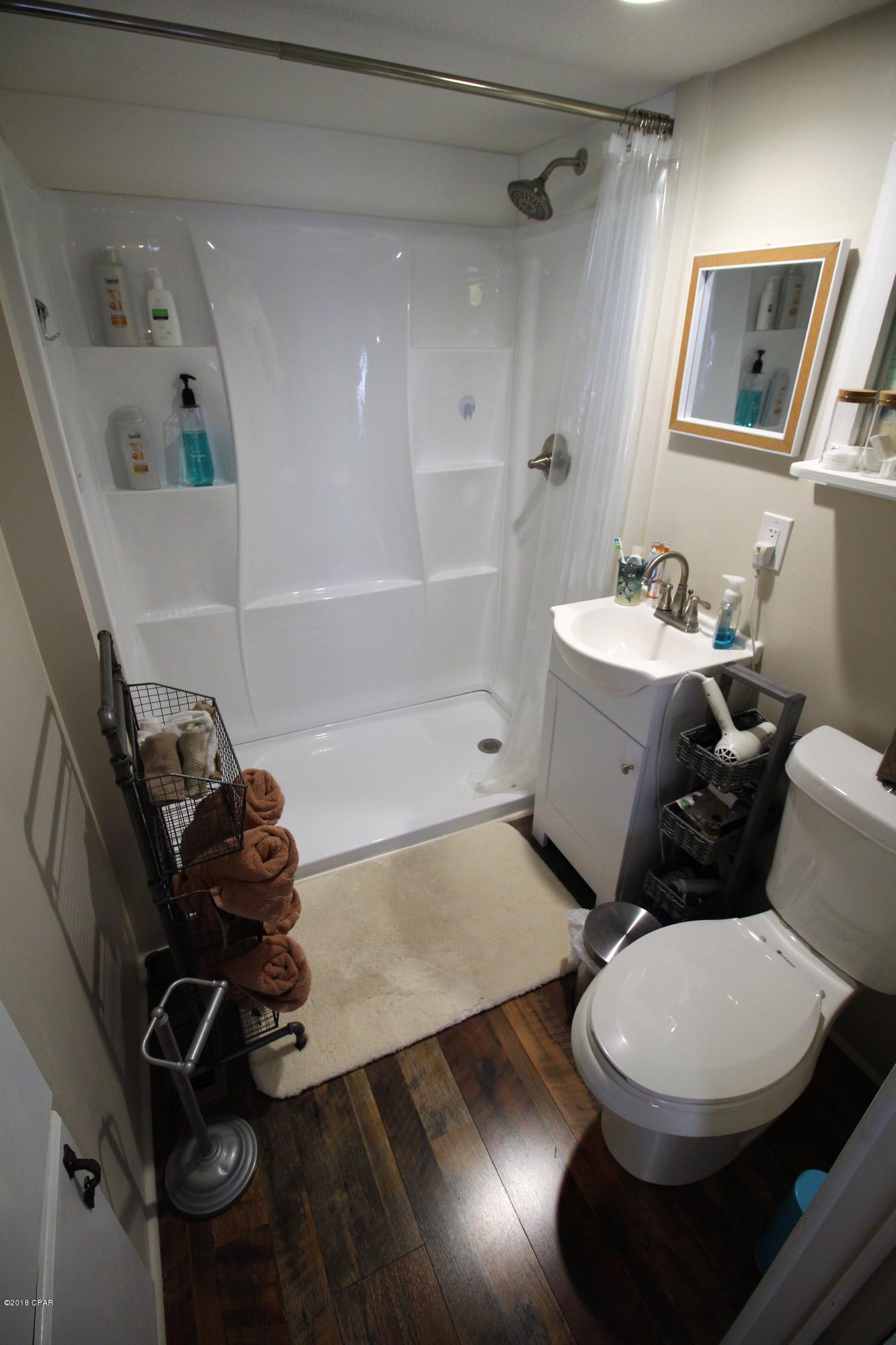 Laguna Beach Estates 7th Add - Residential