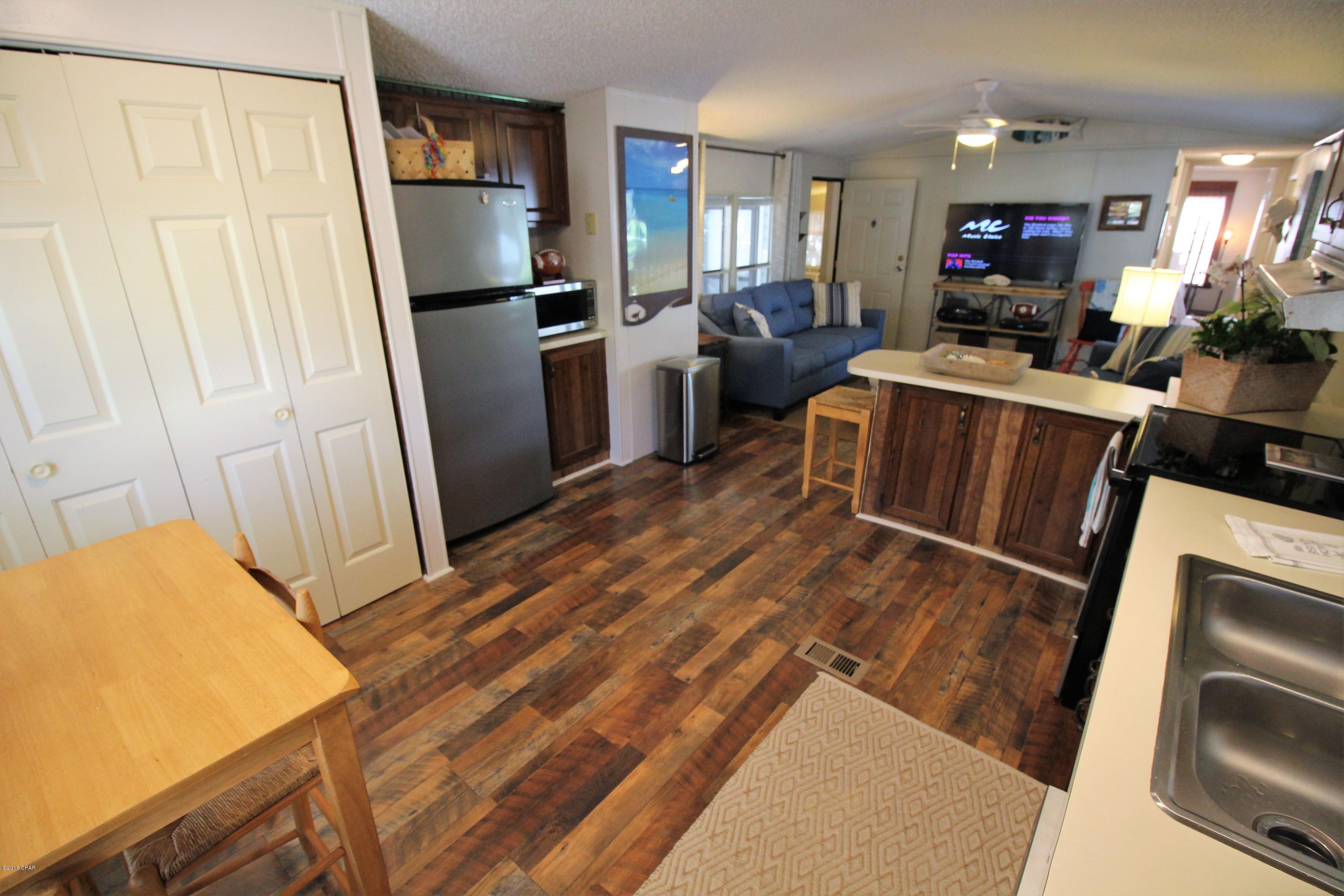 Laguna Beach Estates 7th Add - Residential