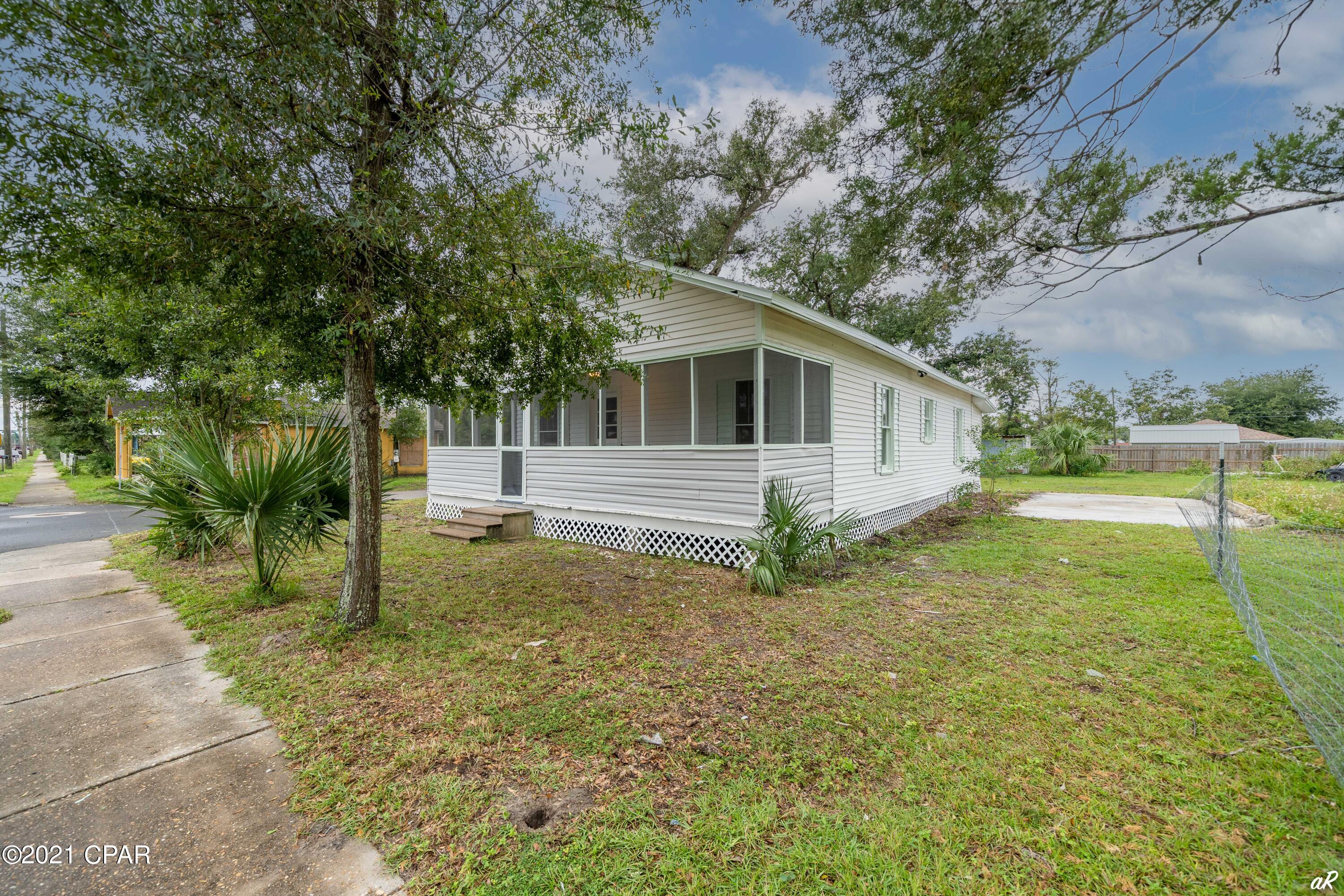 Pinecrest Add. - Residential