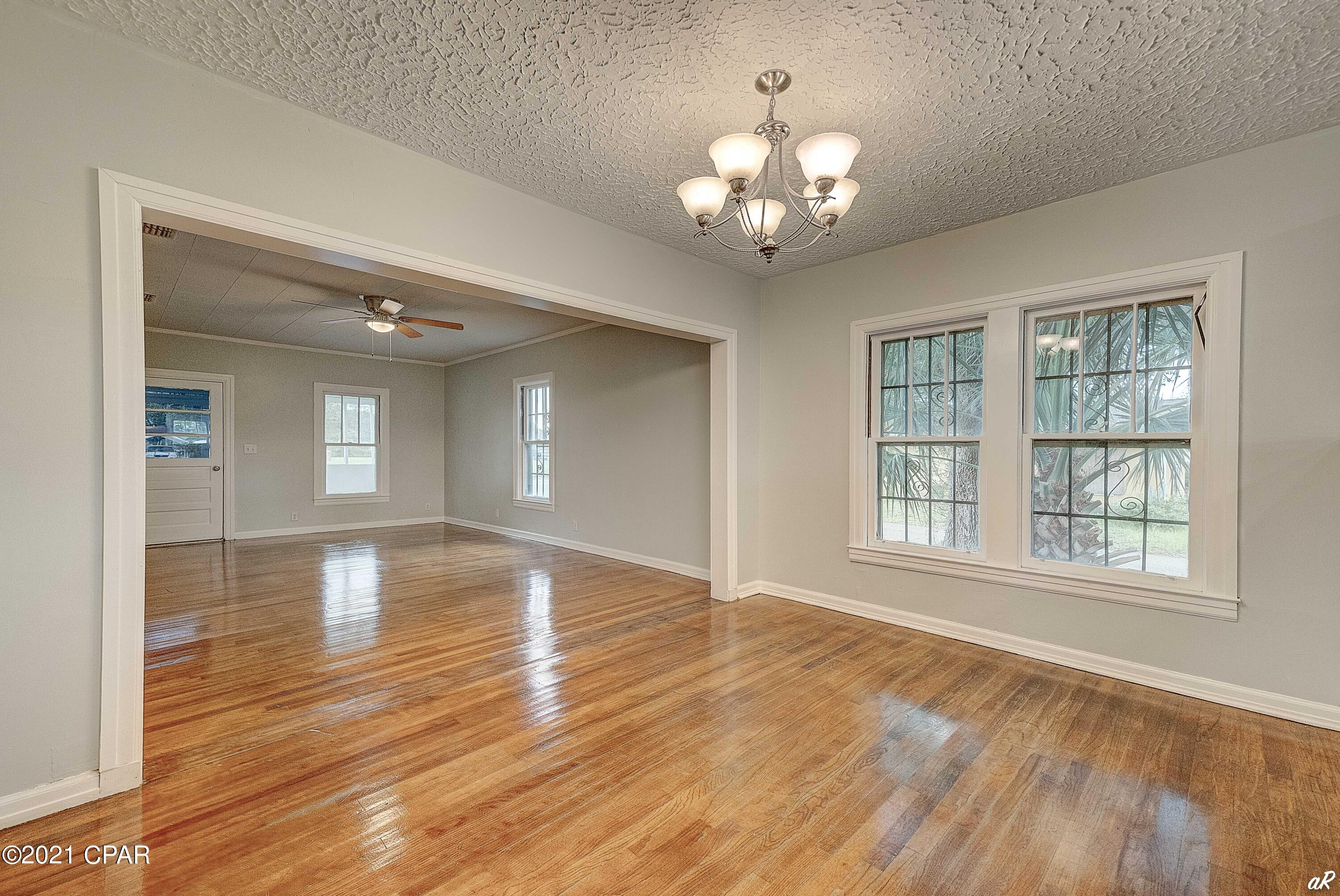 Pinecrest Add. - Residential