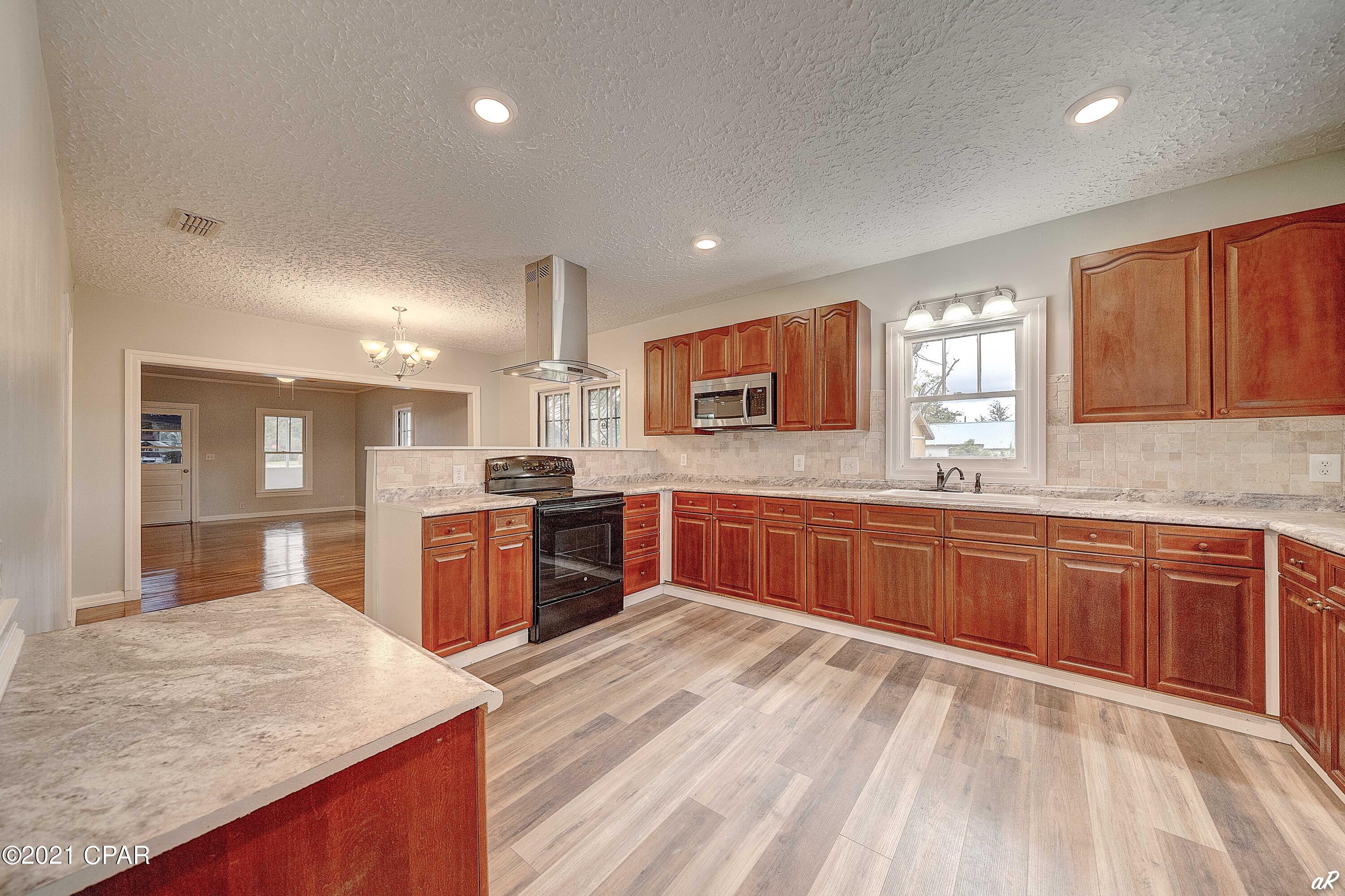 Pinecrest Add. - Residential