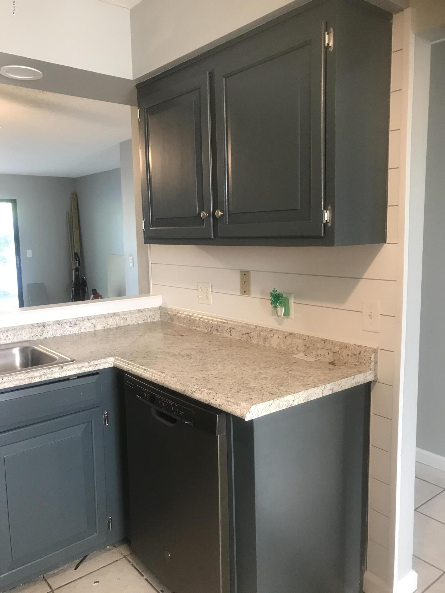 Shade Tree Condo. - Residential