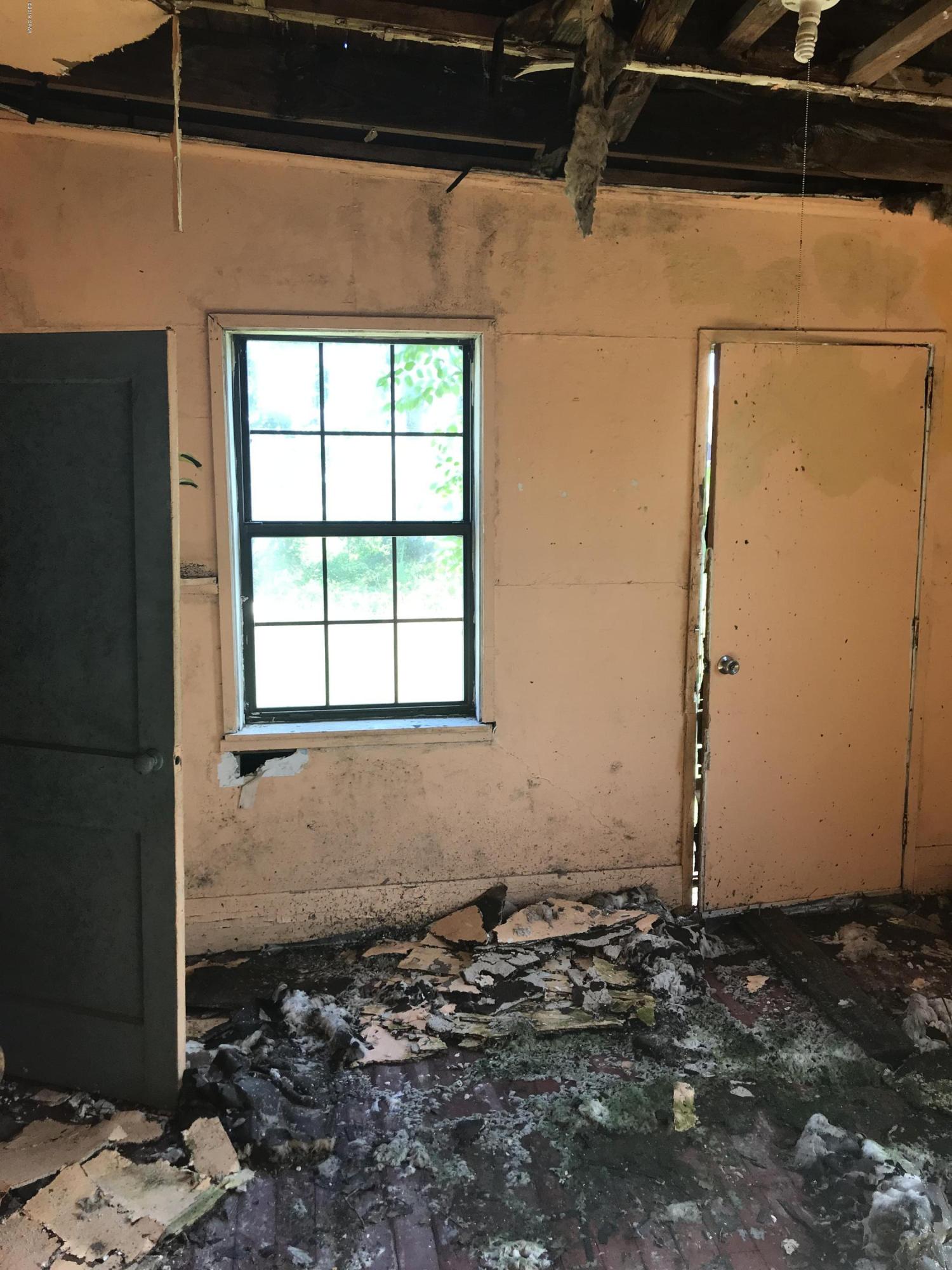 [No Recorded Subdiv] - Residential