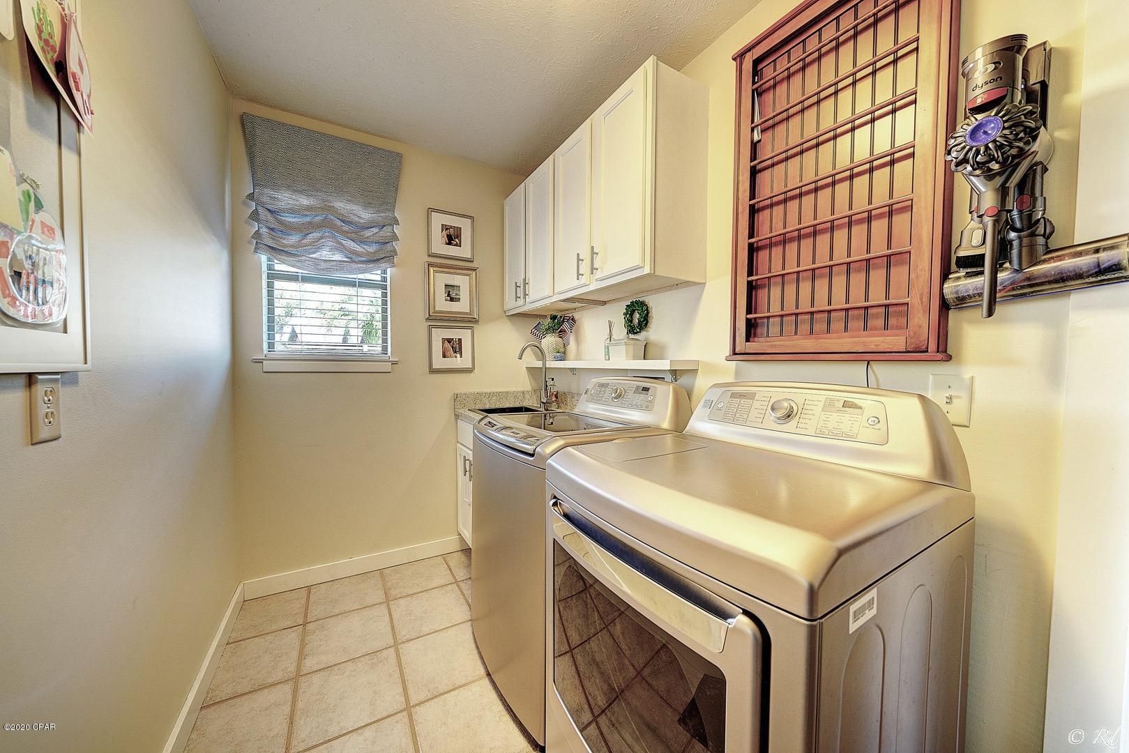 Baywood Shores Est Unit 7 - Residential