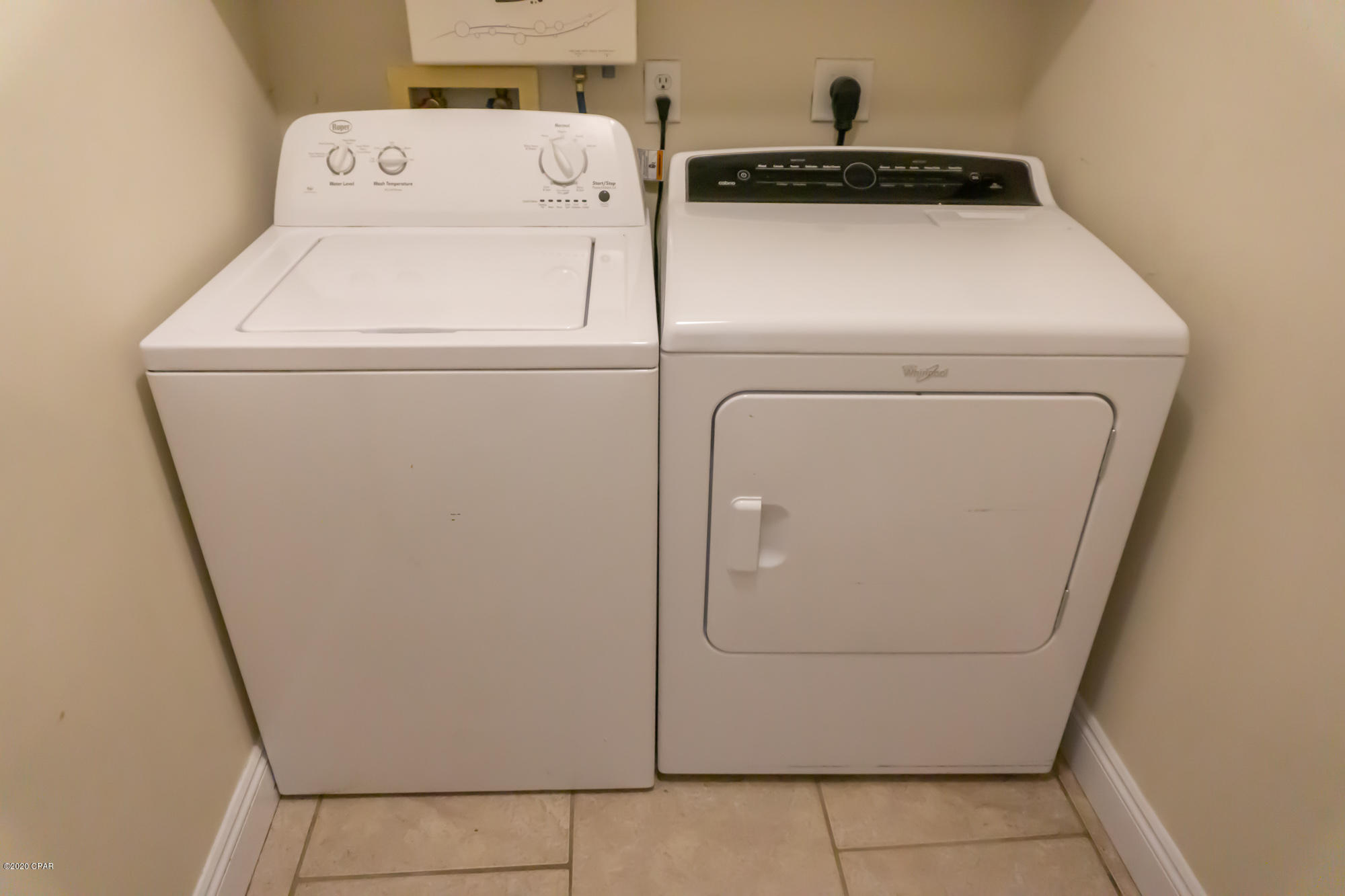 Oakcrest Unit 1 - Residential