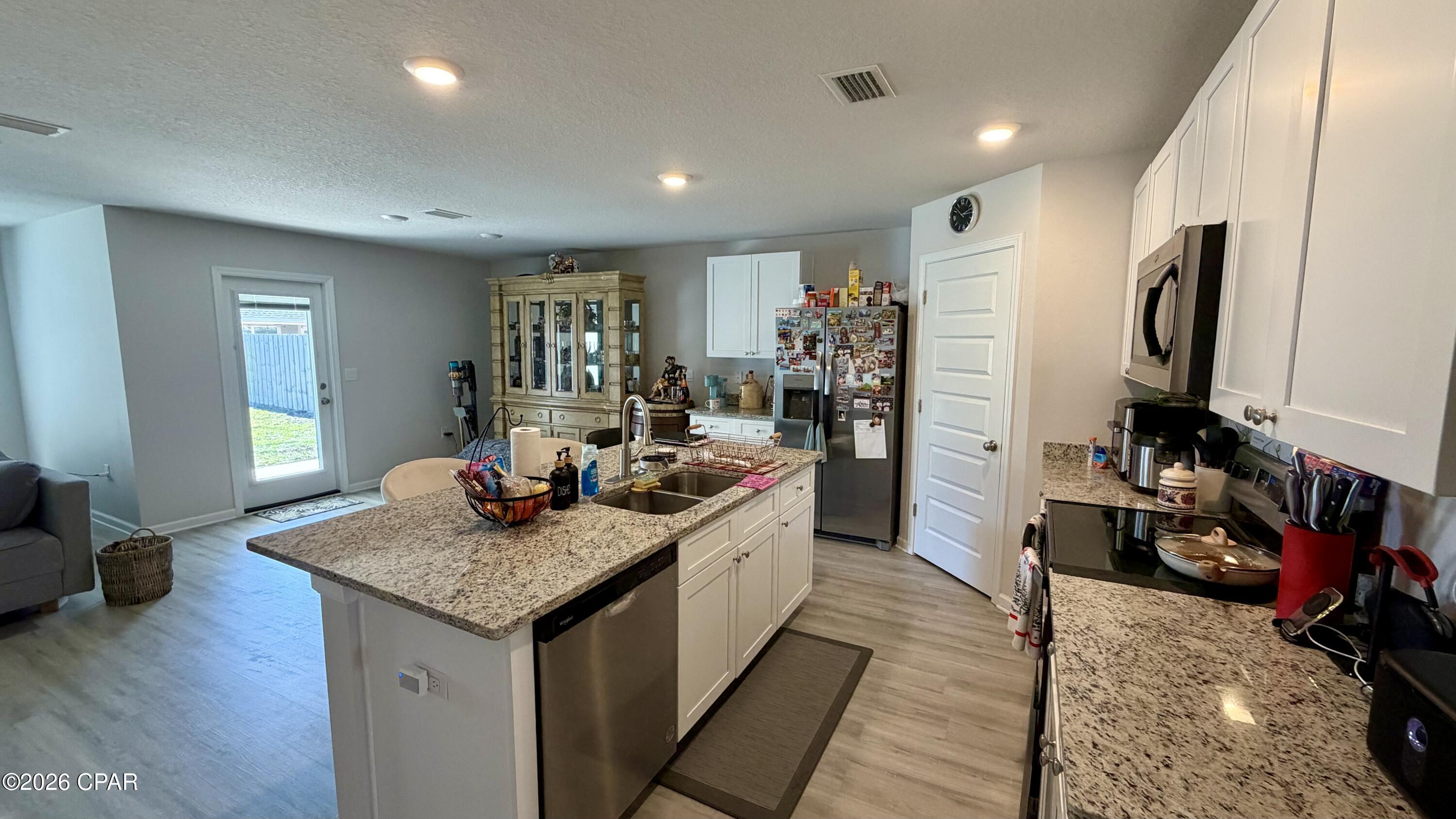 [No Recorded Subdiv] - Residential Lease