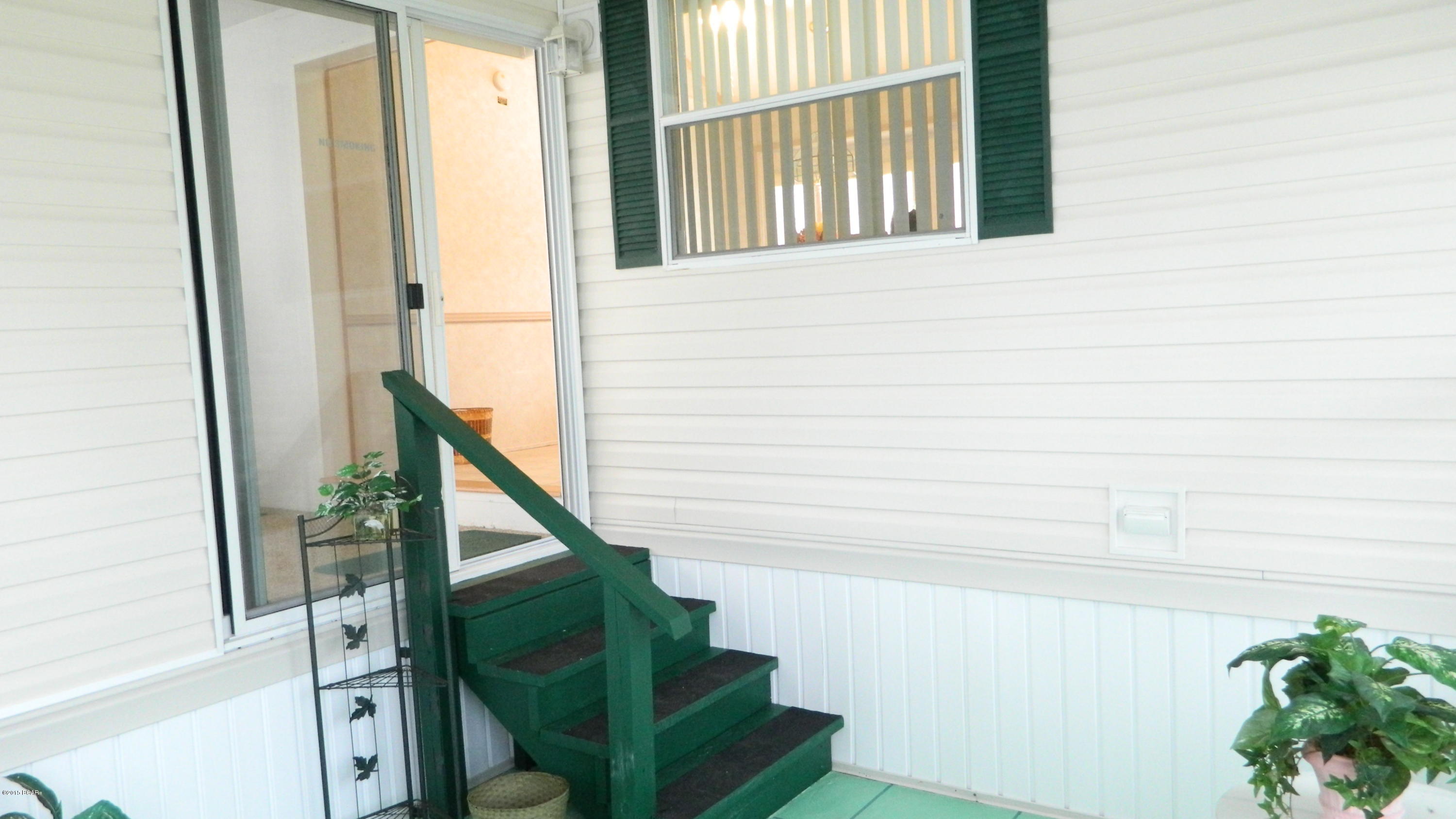 Emerald Pointe Resort - Residential Lease