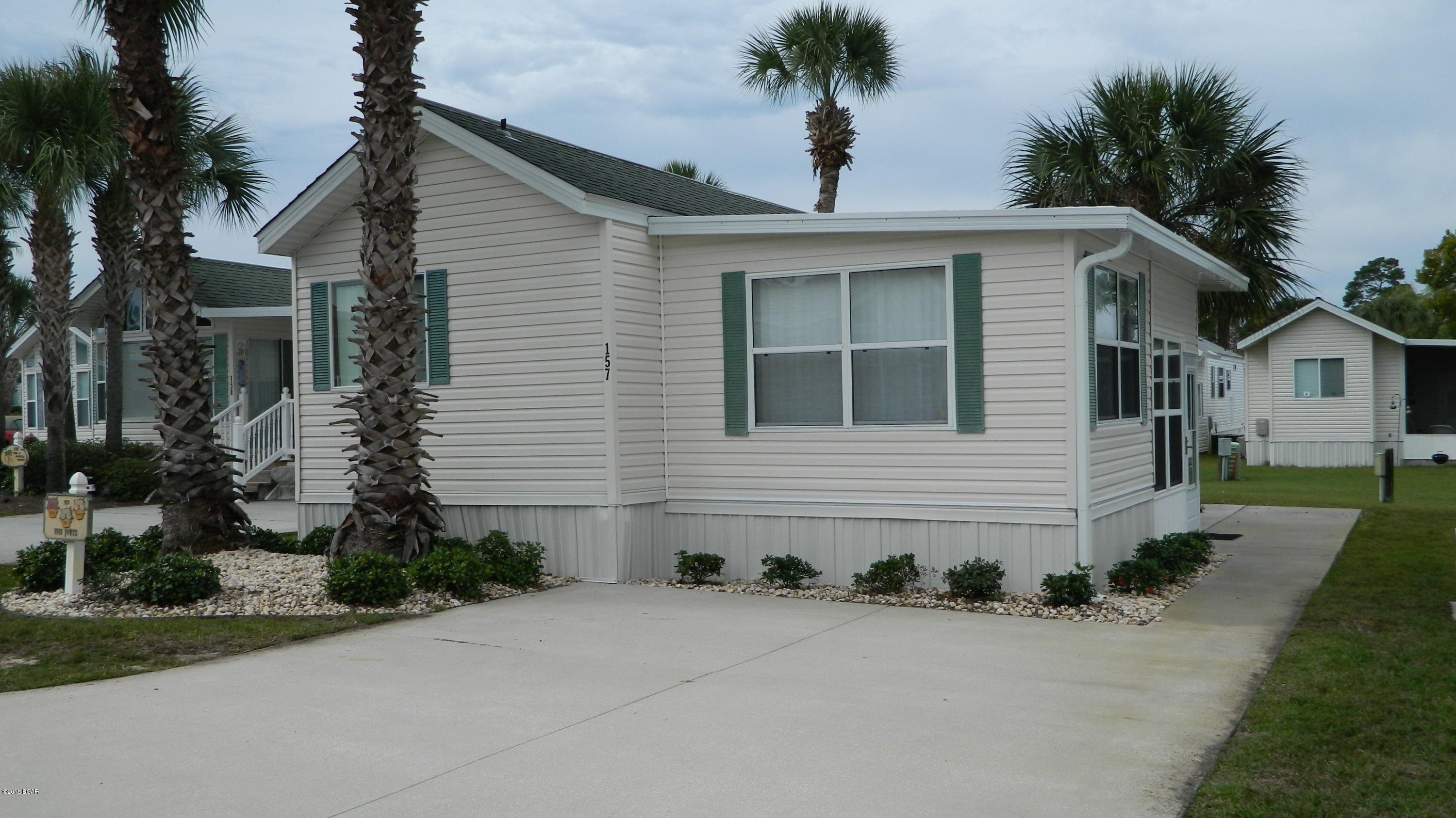 Emerald Pointe Resort - Residential Lease