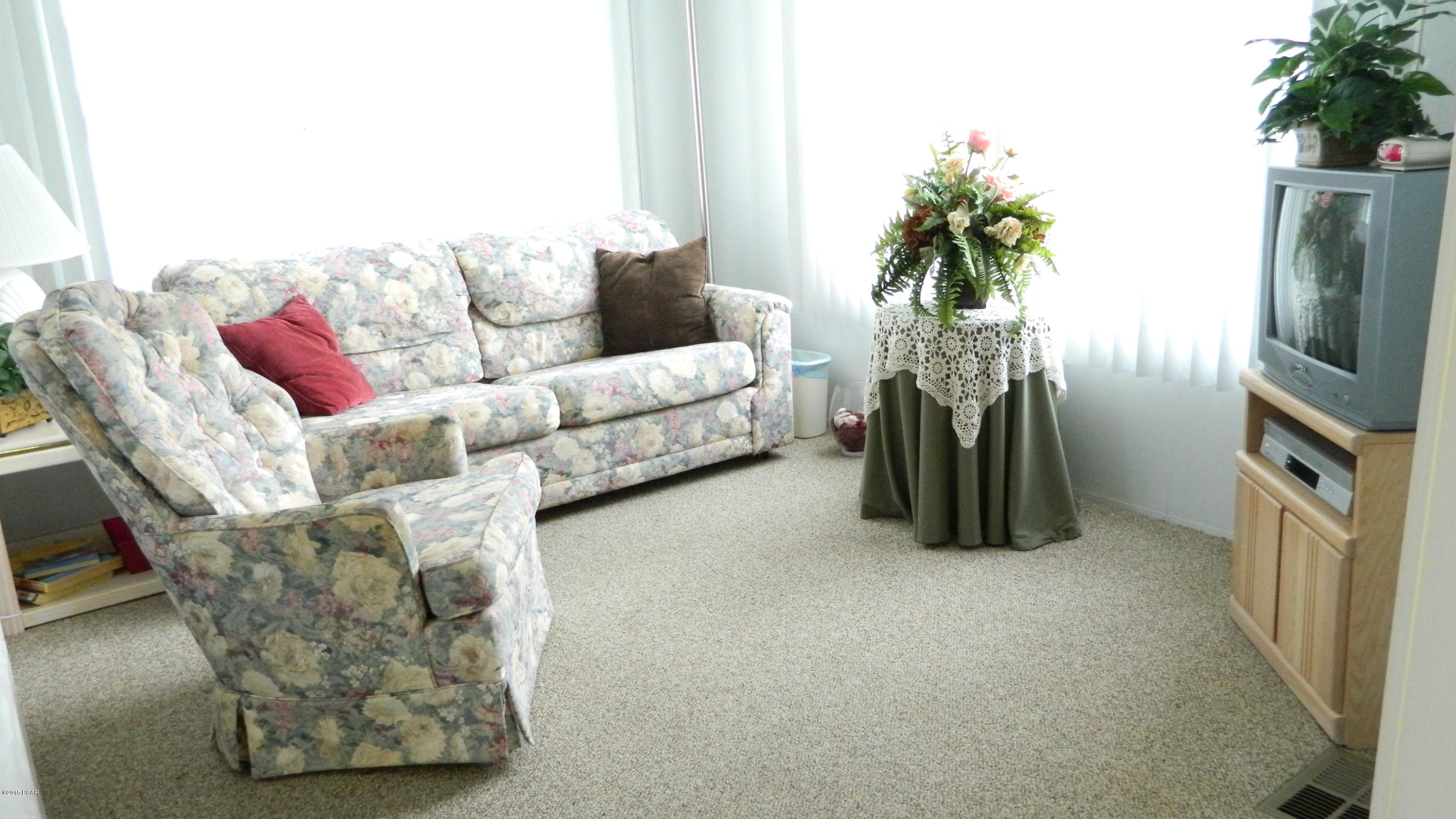 Emerald Pointe Resort - Residential Lease